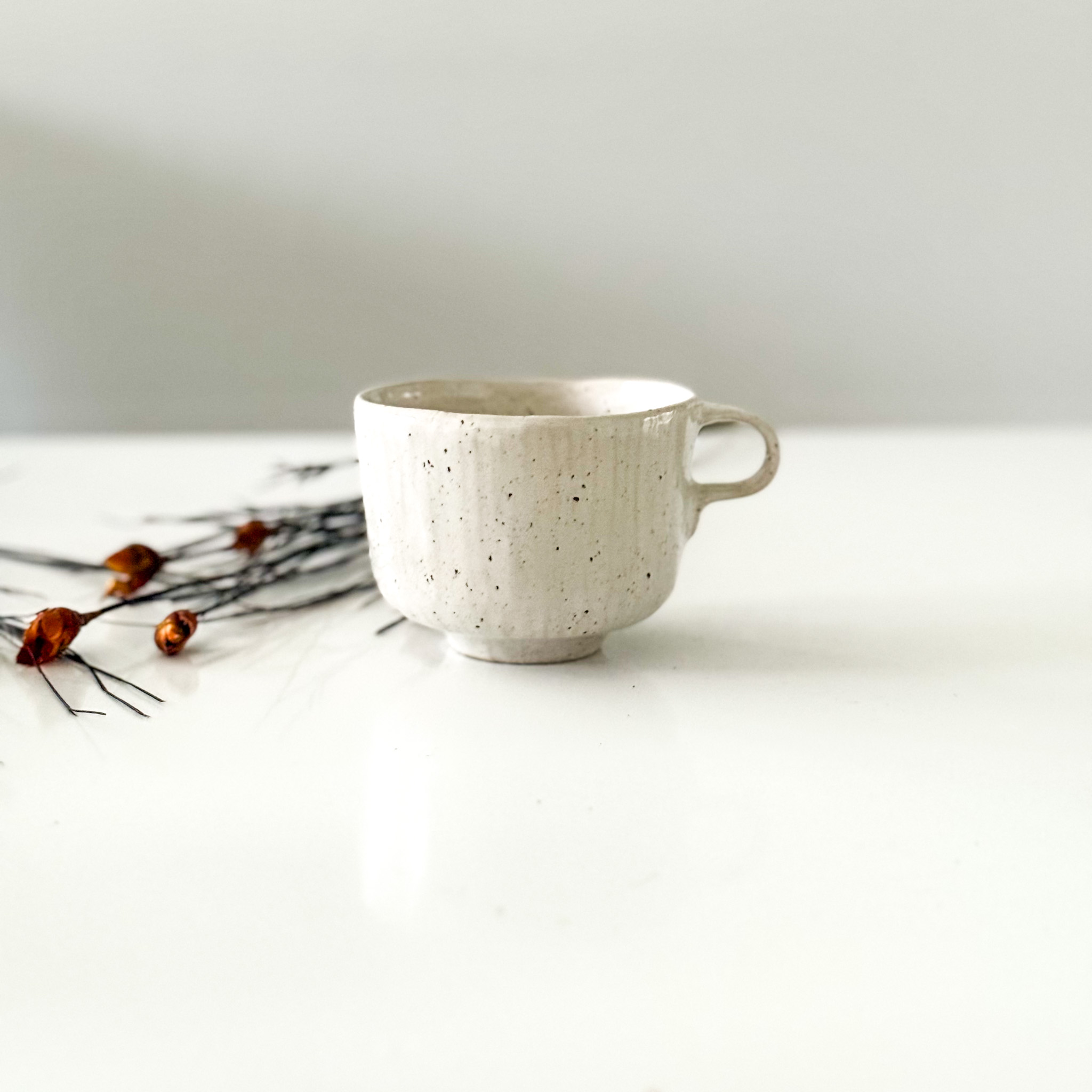 Keraminis puodelis "CREAMY"