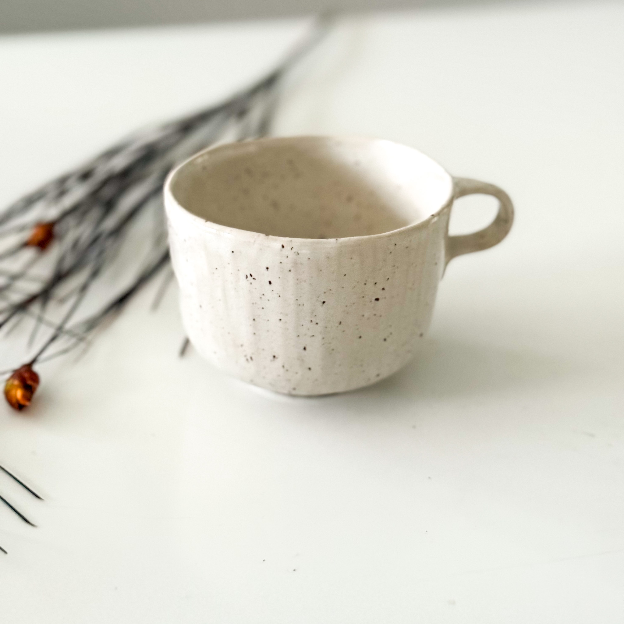 Keraminis puodelis "CREAMY"