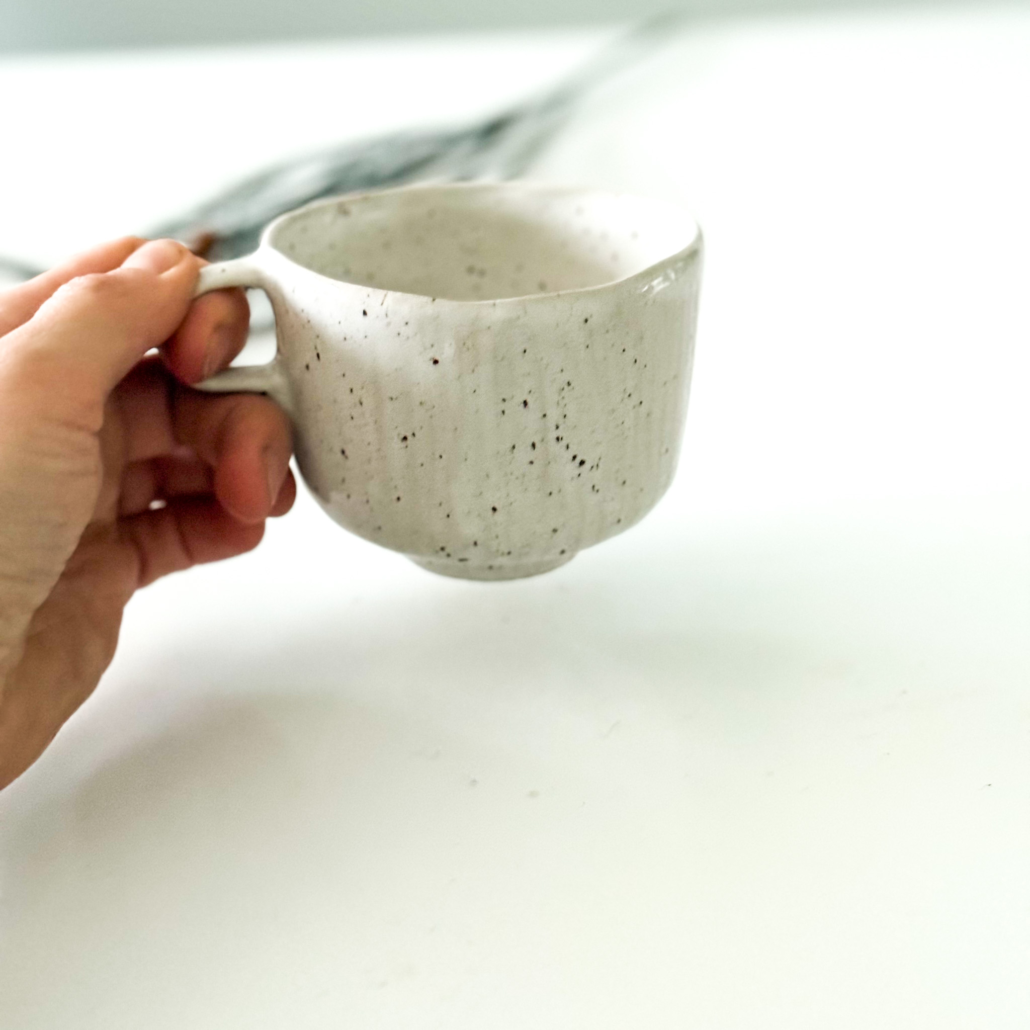 Keraminis puodelis "CREAMY"