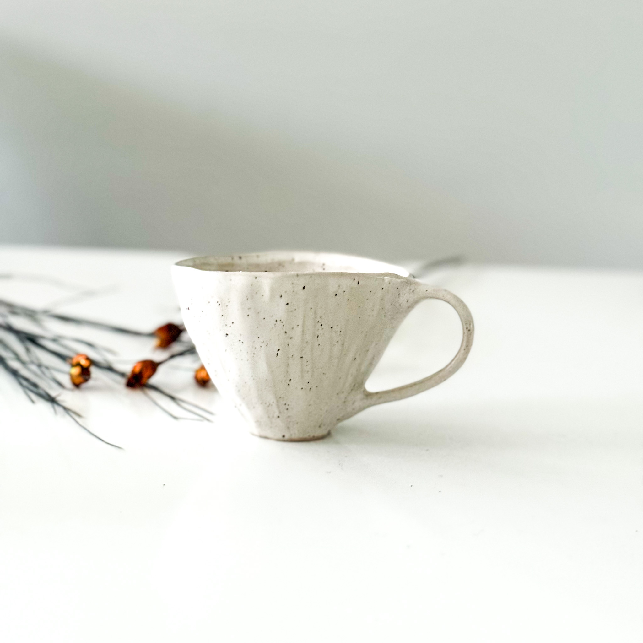 Keraminis puodelis "LIGHT"