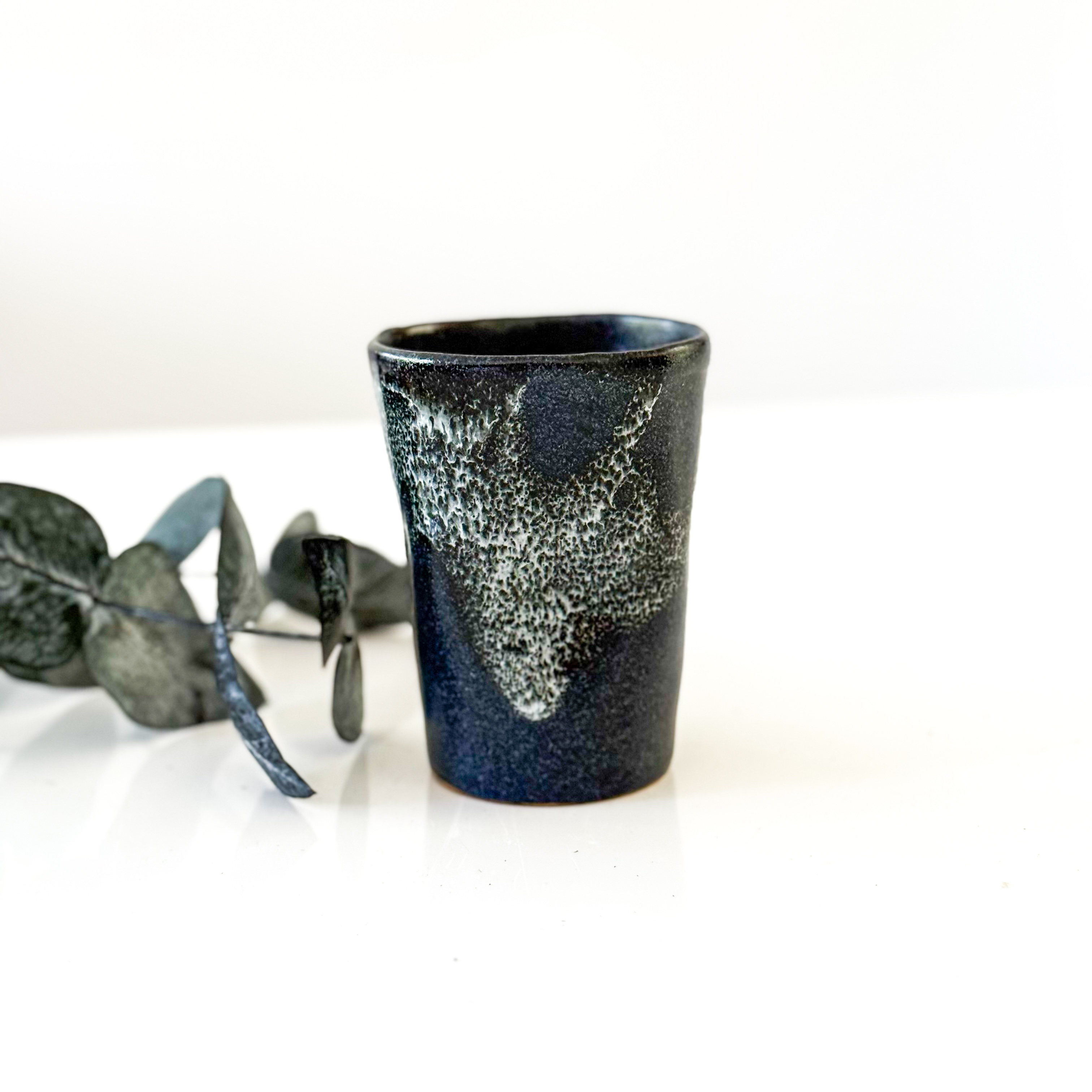 Keraminis puodelis "BLACK AND WHITE"