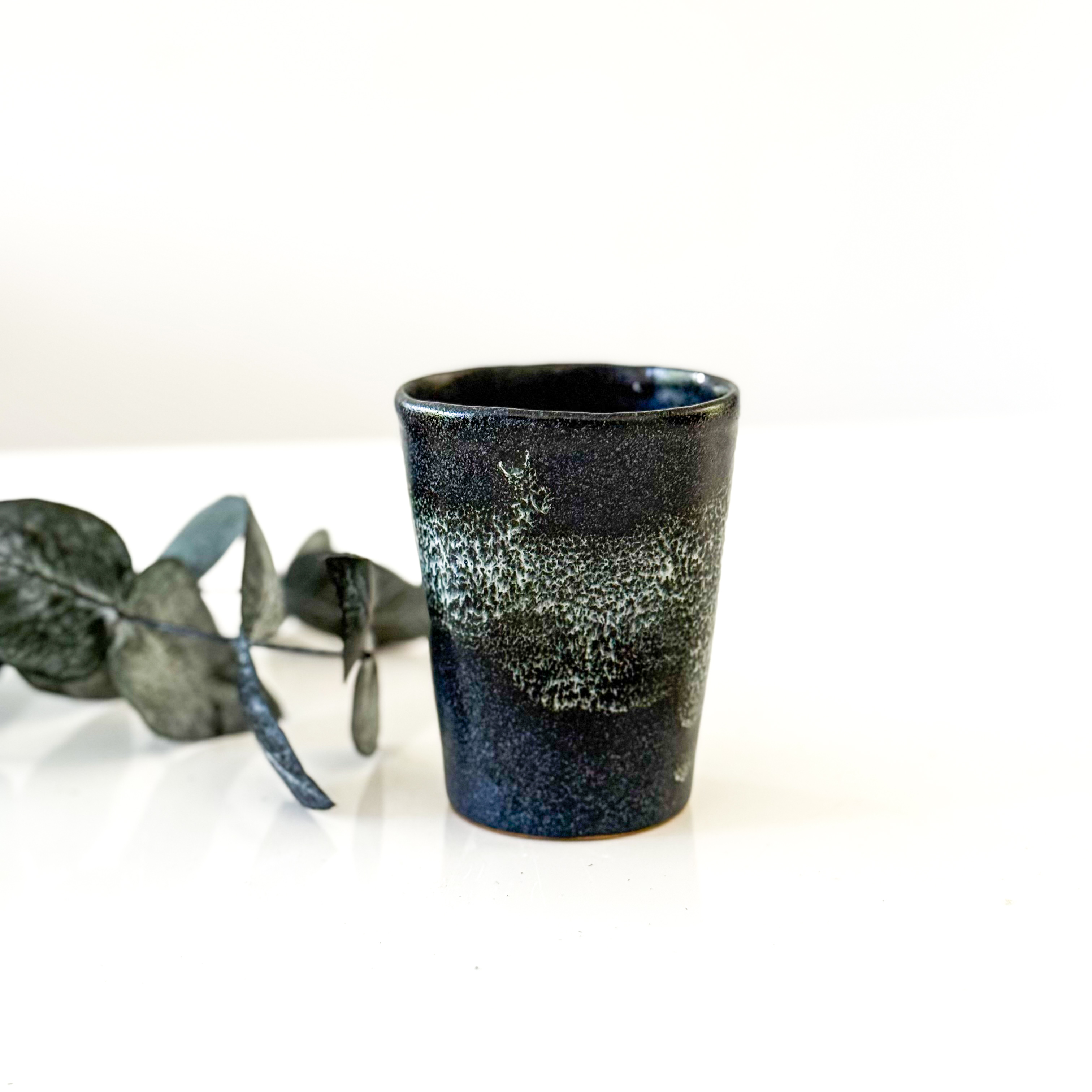 Keraminis puodelis "BLACK AND WHITE"