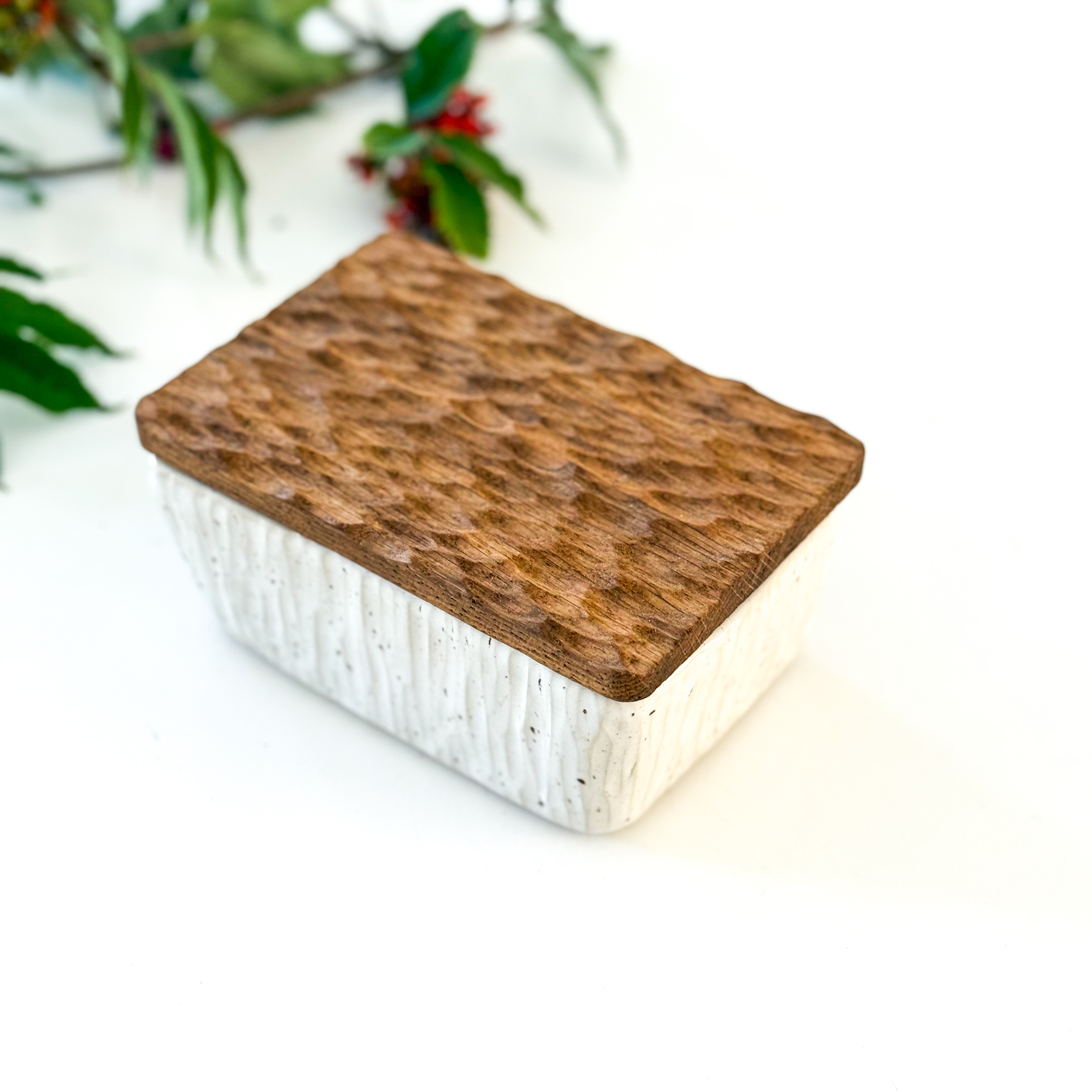 Keraminė/medinė sviestinė "BUTTERY WHITE"