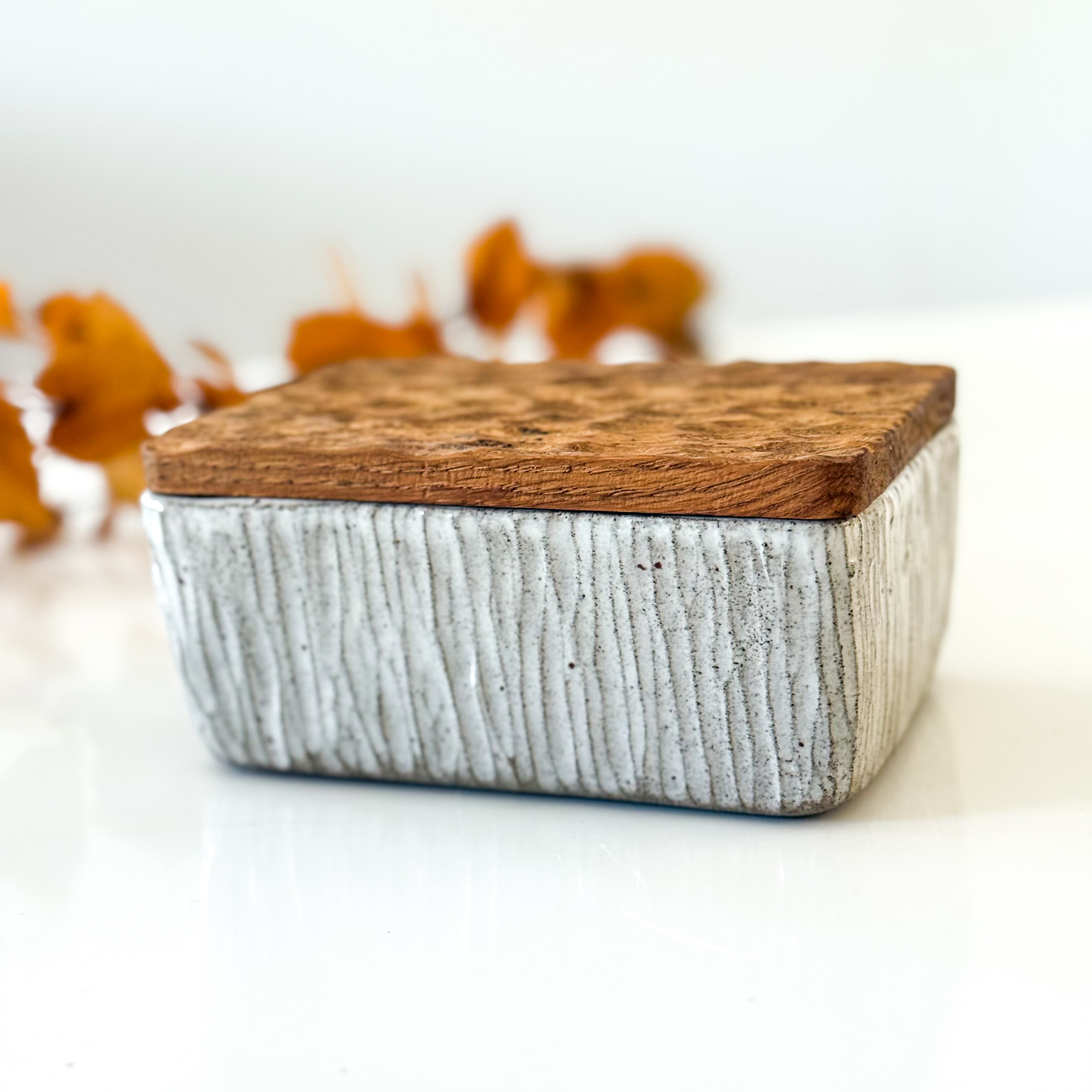 Keraminė/medinė sviestinė "BUTTERY GREY"