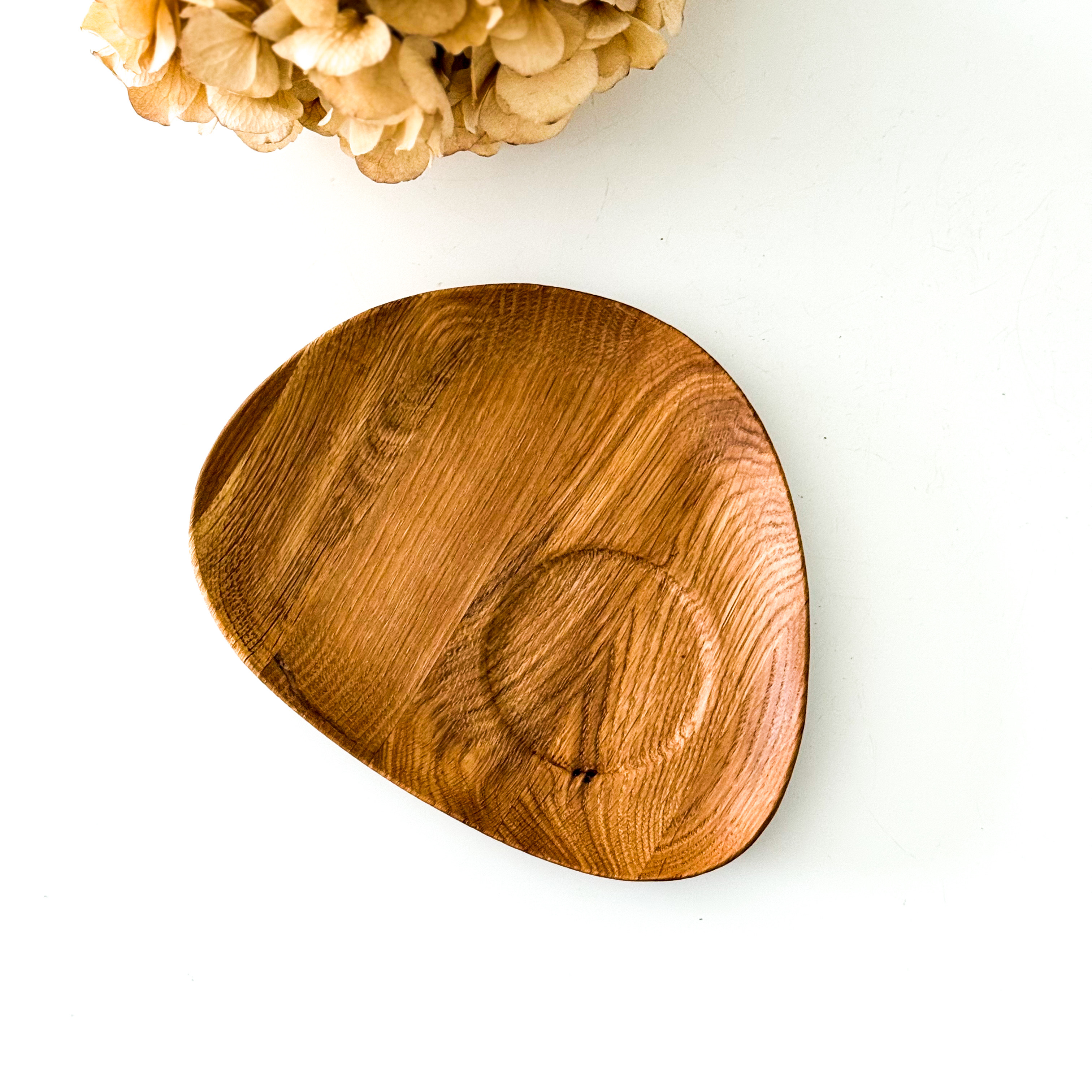 Medinė lėkštutė "AVOCADO"