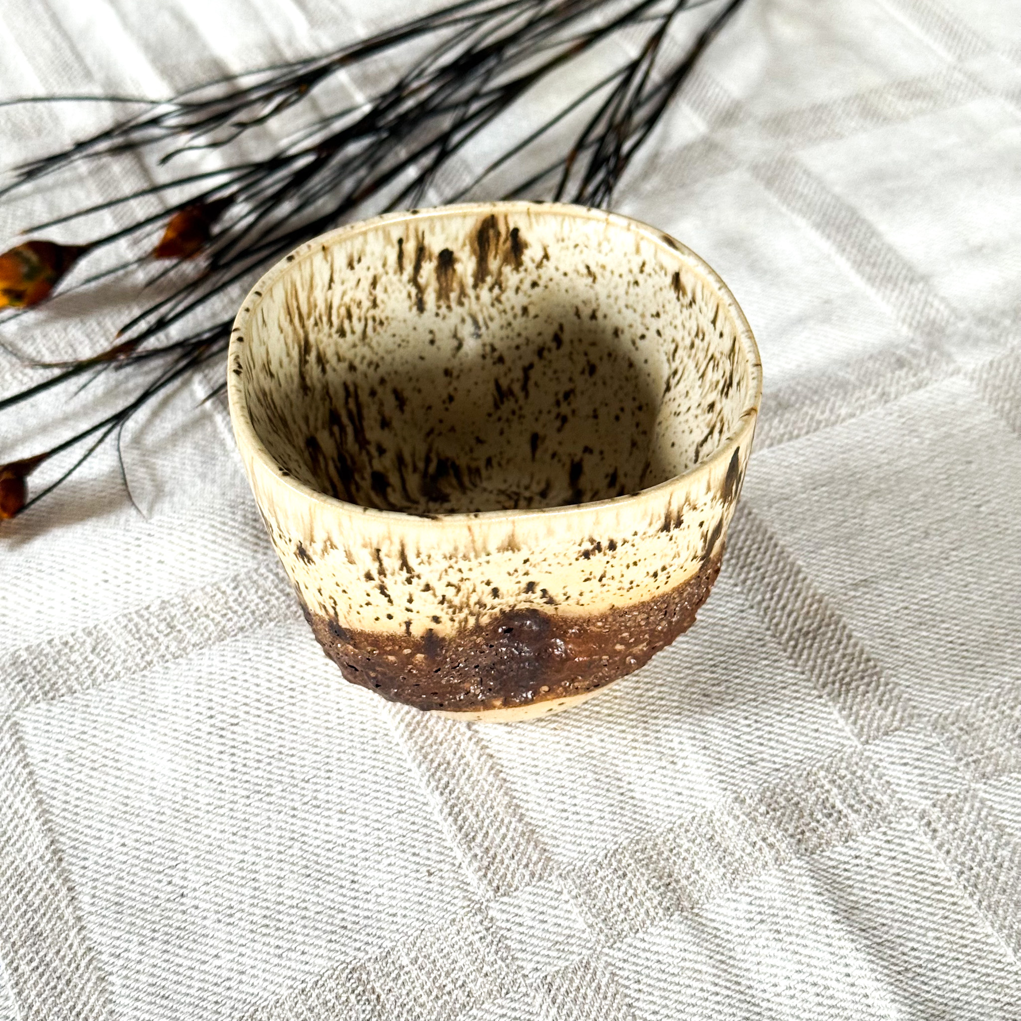 Keraminis puodelis "MOCCA"