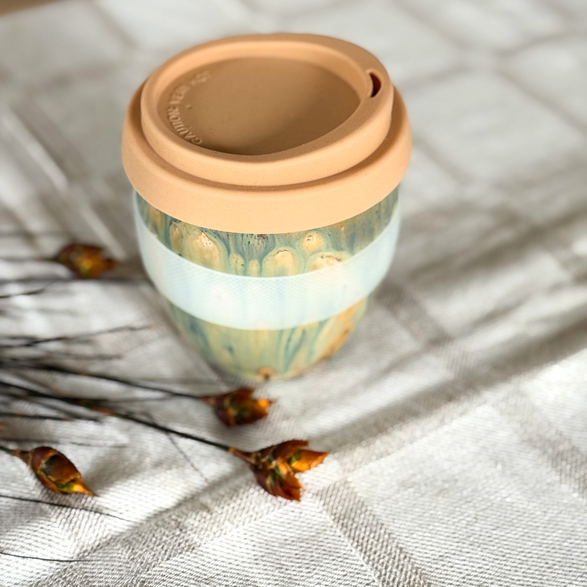 Keraminis puodelis "TAKEAWAY"