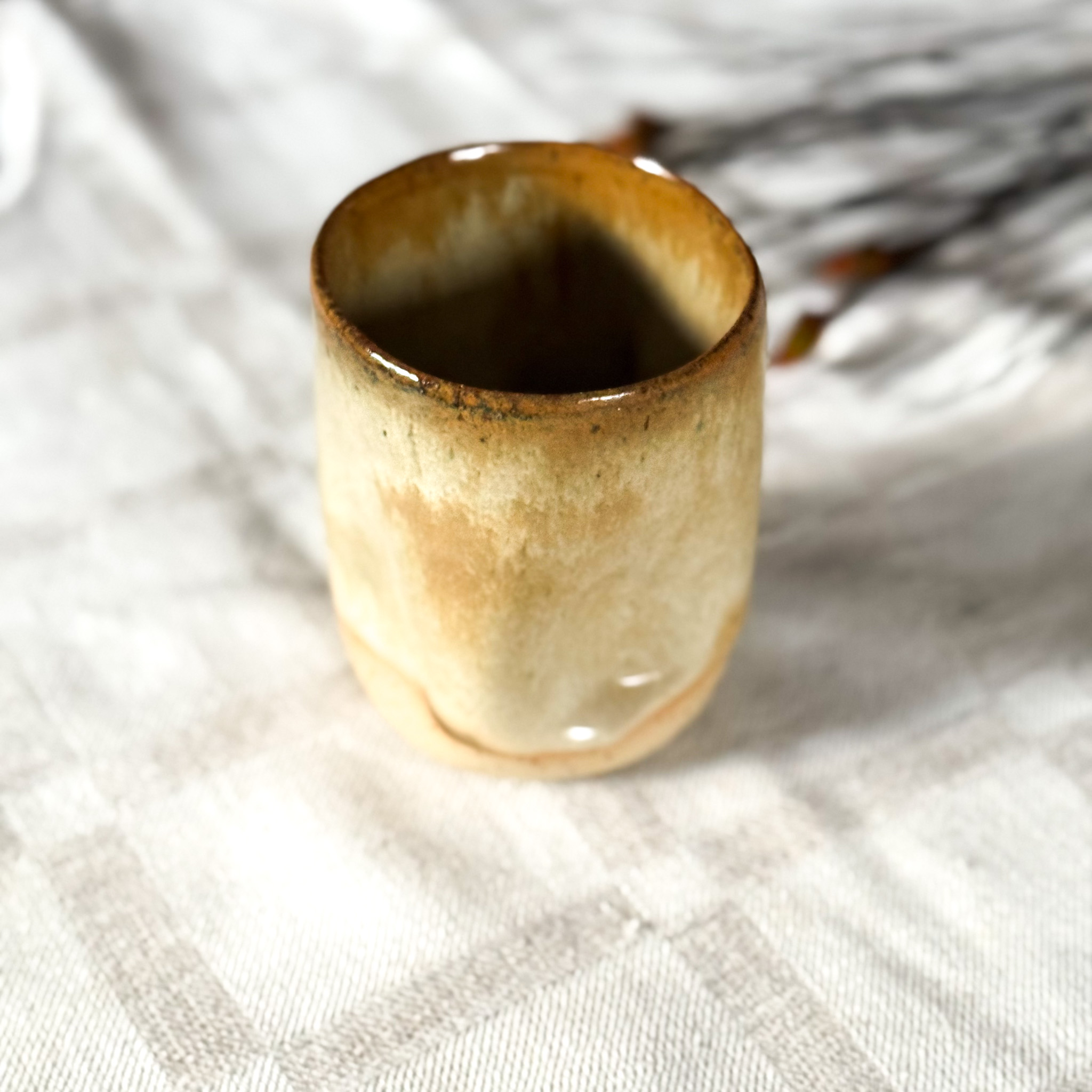 Keraminis puodelis "FLAT WHITE"