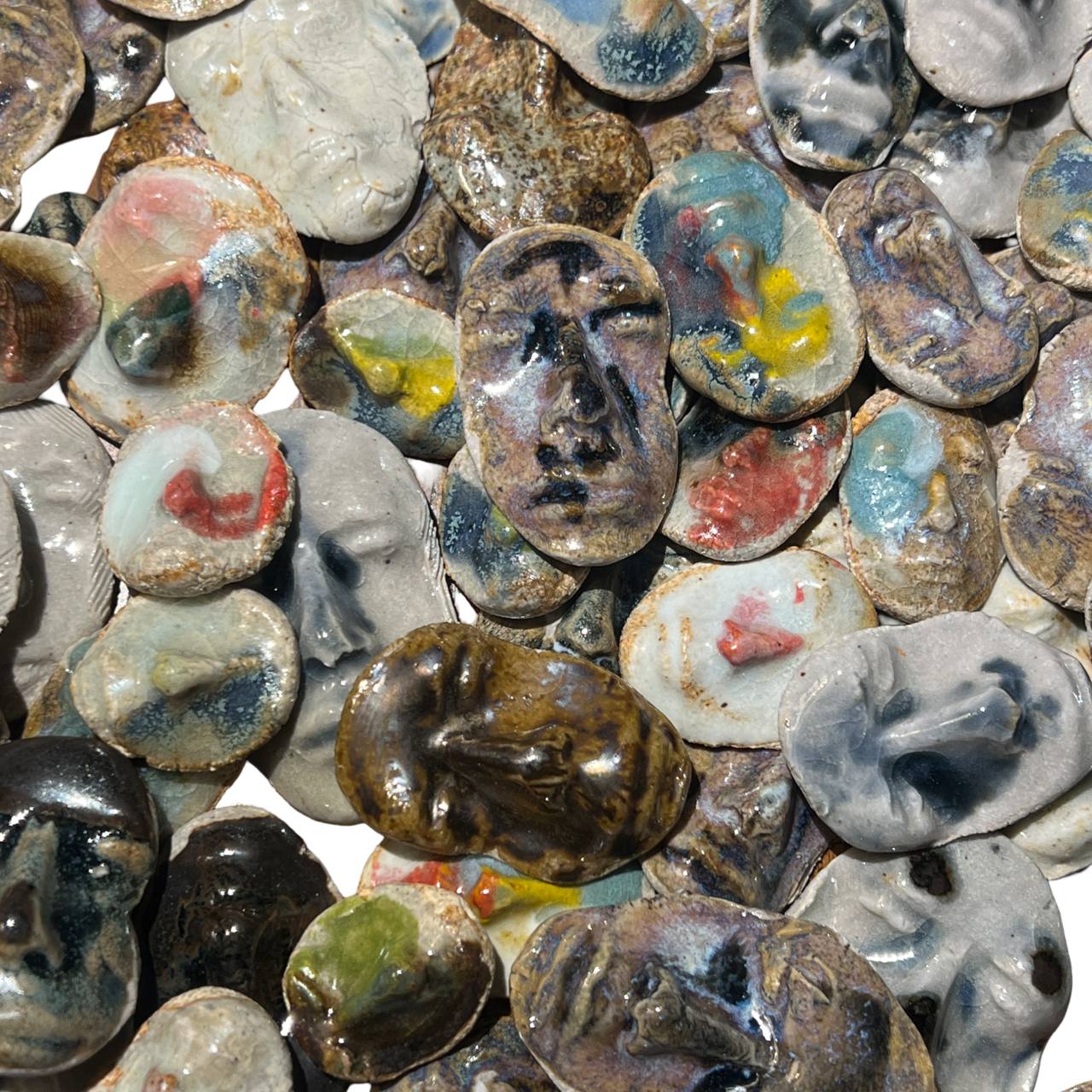 1001 Fragile Faces
