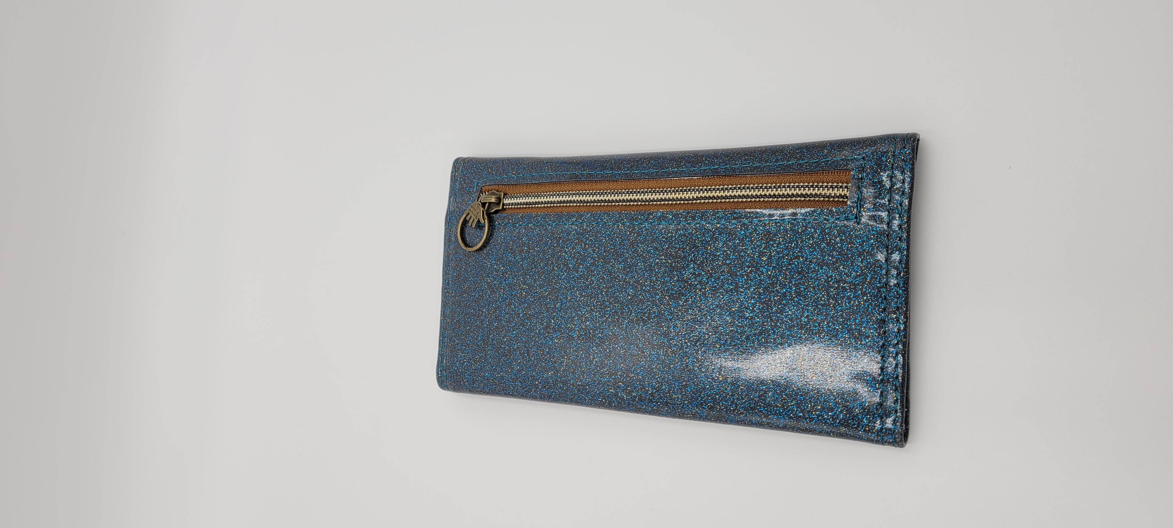 Large Women's Trifold Wallet, 12 Credit Card Slots, Slim Design, Glitter Vinyl