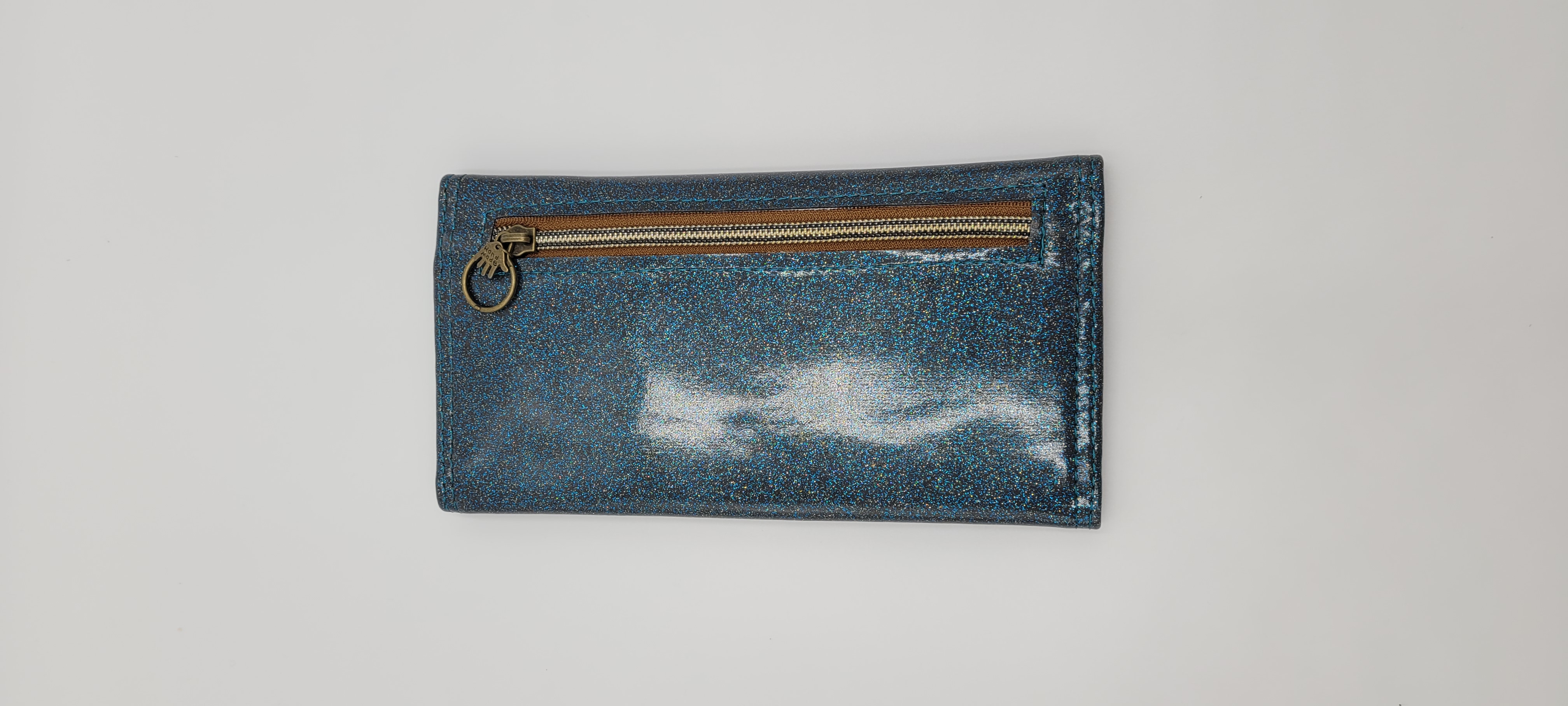 Large Women's Trifold Wallet, 12 Credit Card Slots, Slim Design, Glitter Vinyl