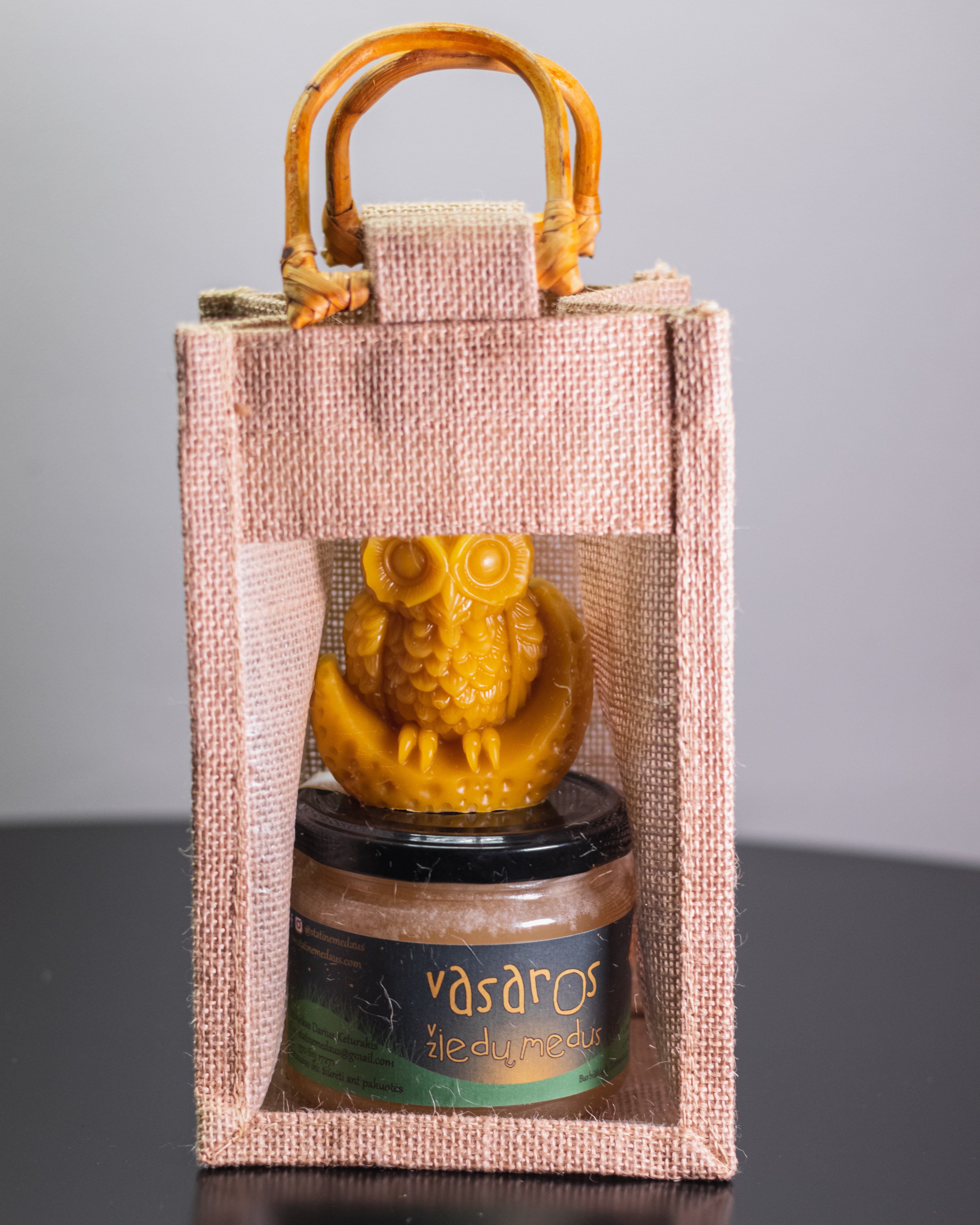 Dovana lininiame maišelyje