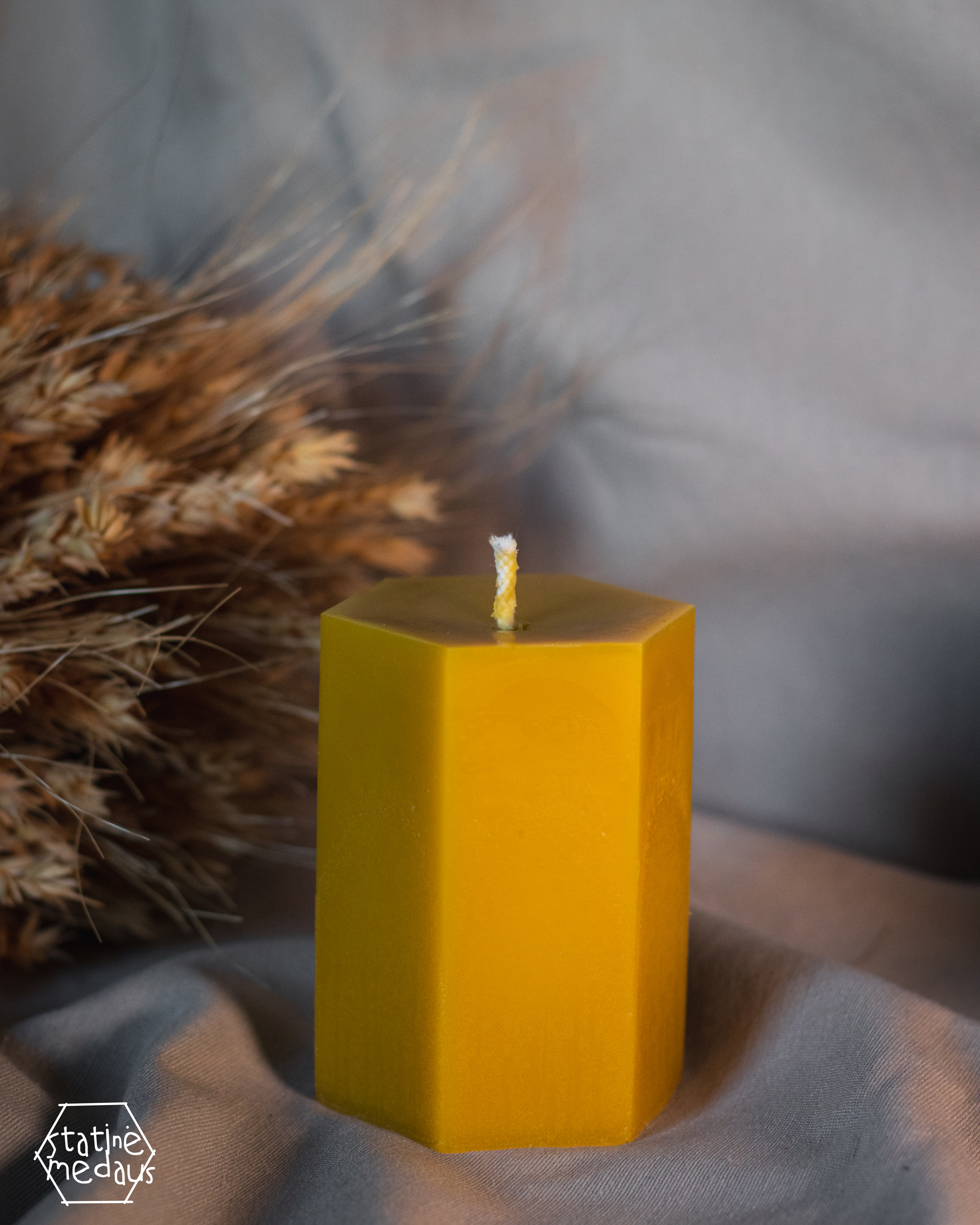 Šešiakampė žvakė