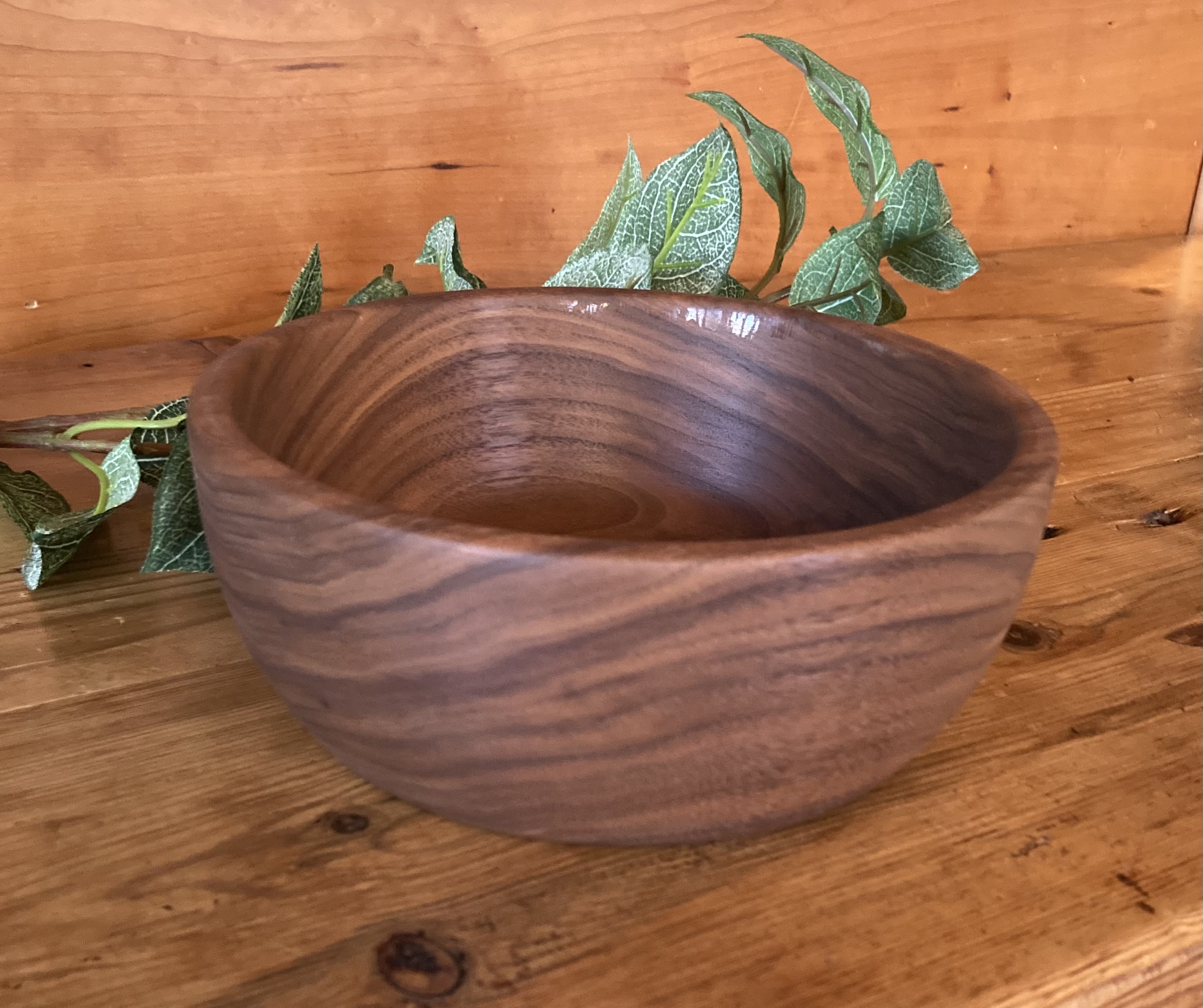 Walnut Bowl Approx 3" tall and 7 1/4" diameter.
