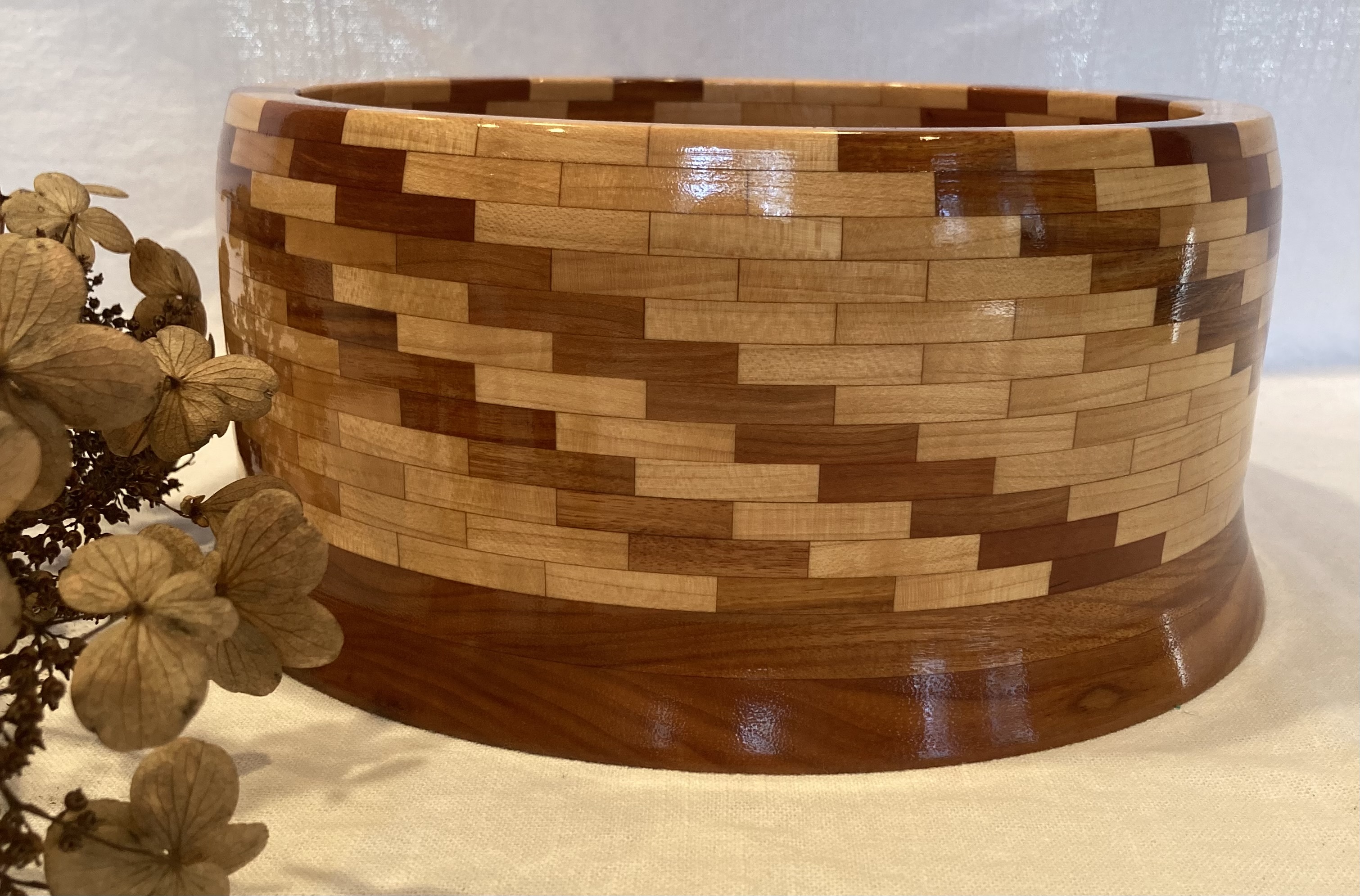Large Salad Bowl Approx 10 1/8" diameter X 4 3/4" tall