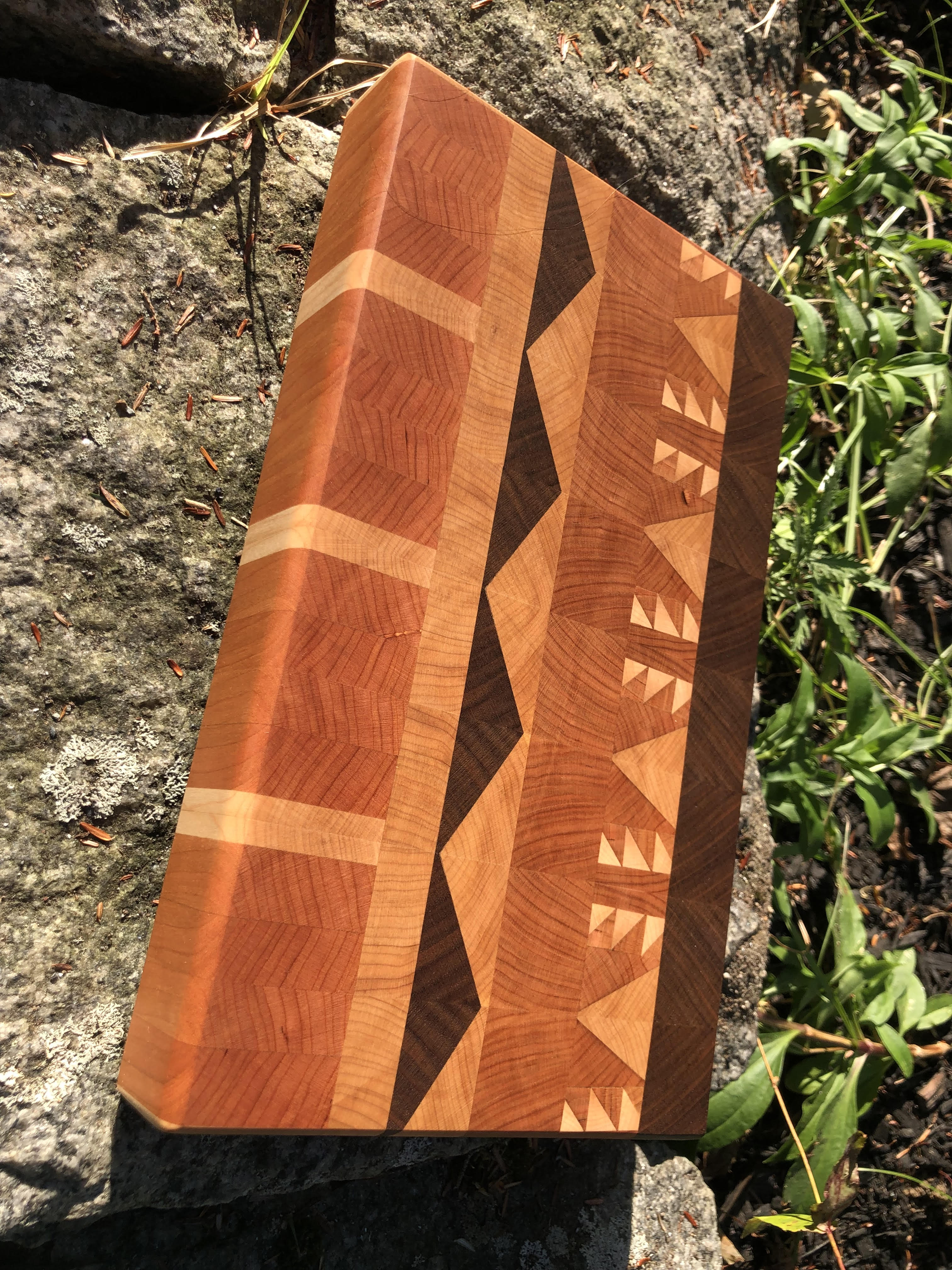End Grain Cutting Board 7' X 11-1/2" X 1-1/2"