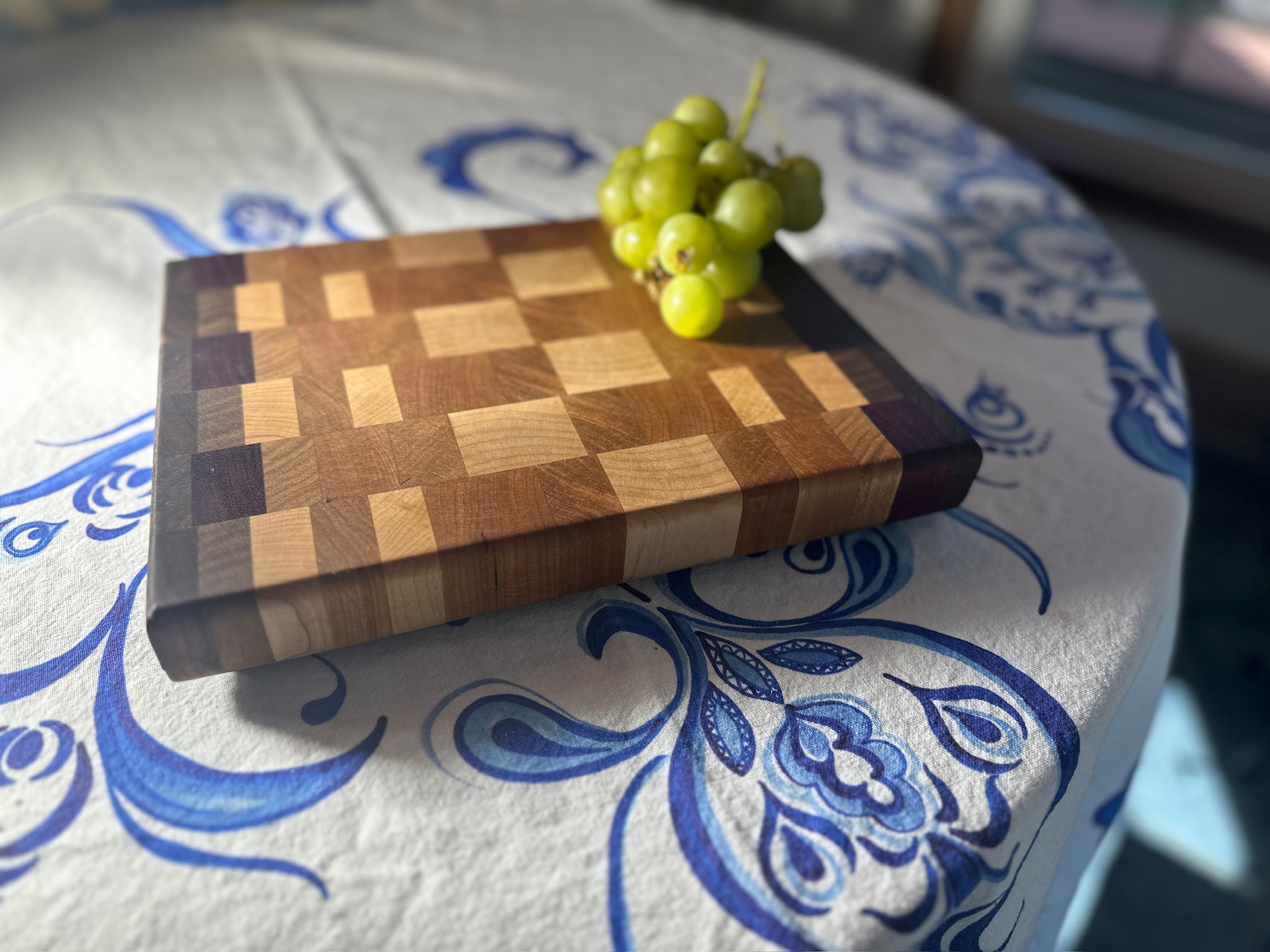 End Grain Cutting Board Approx 11-1/4" X 8- 5/8"  X 1- 1/2"