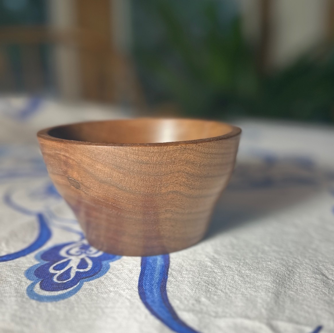 Walnut Bowl Approx 5" diameter and 3" tall.                            