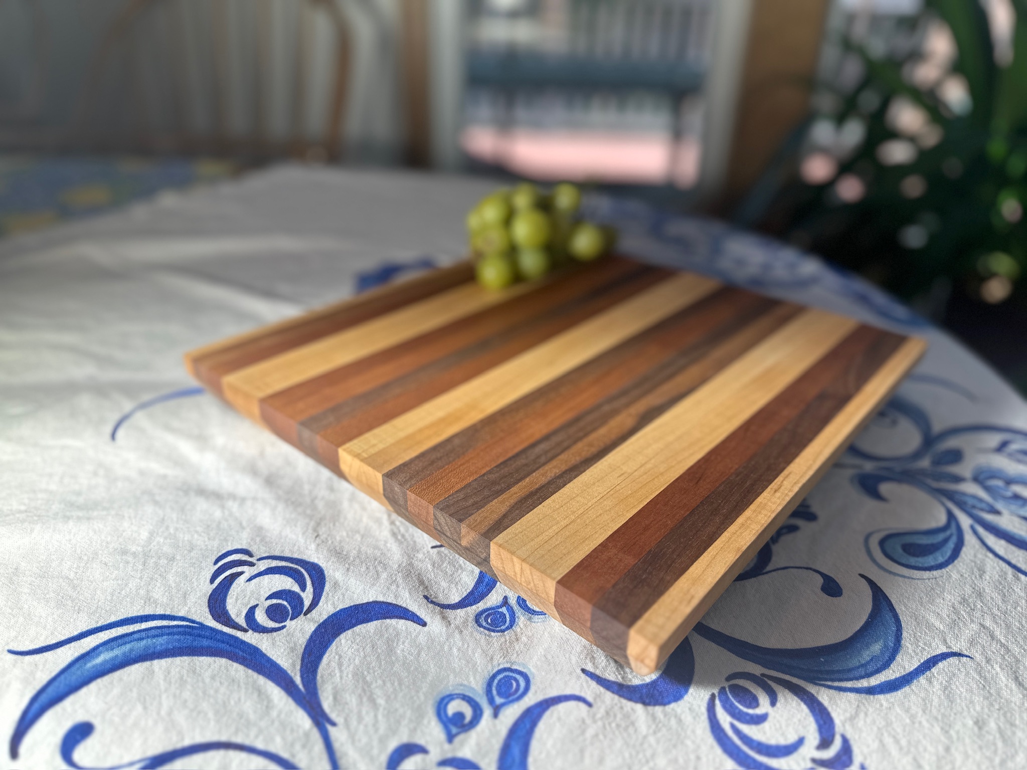 Edge Grain Cutting Board Approx 15 1/4" X 13 1/2" X 1 1/4"
