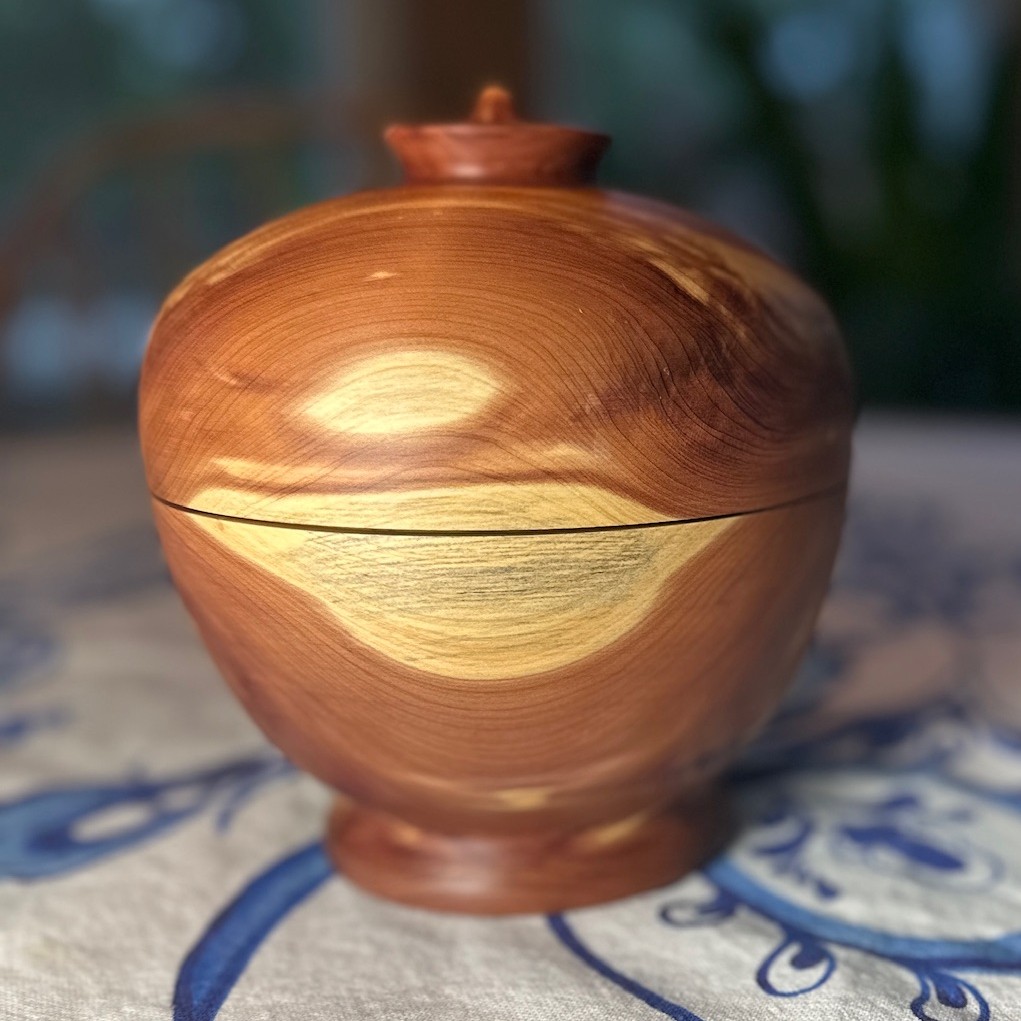 Cedar Box Approx 5 1/2" Diameter X 6" Tall
