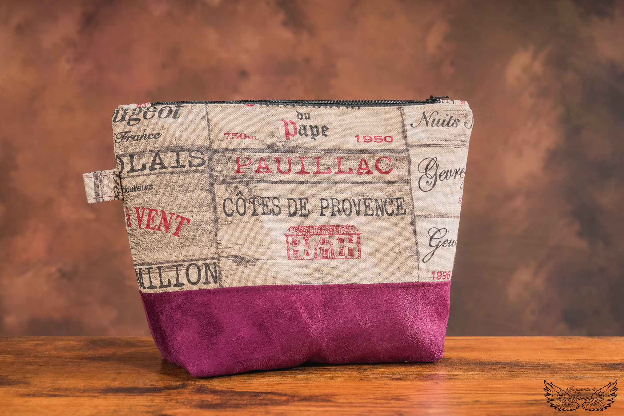 Trousse modèle standard motif "vins"