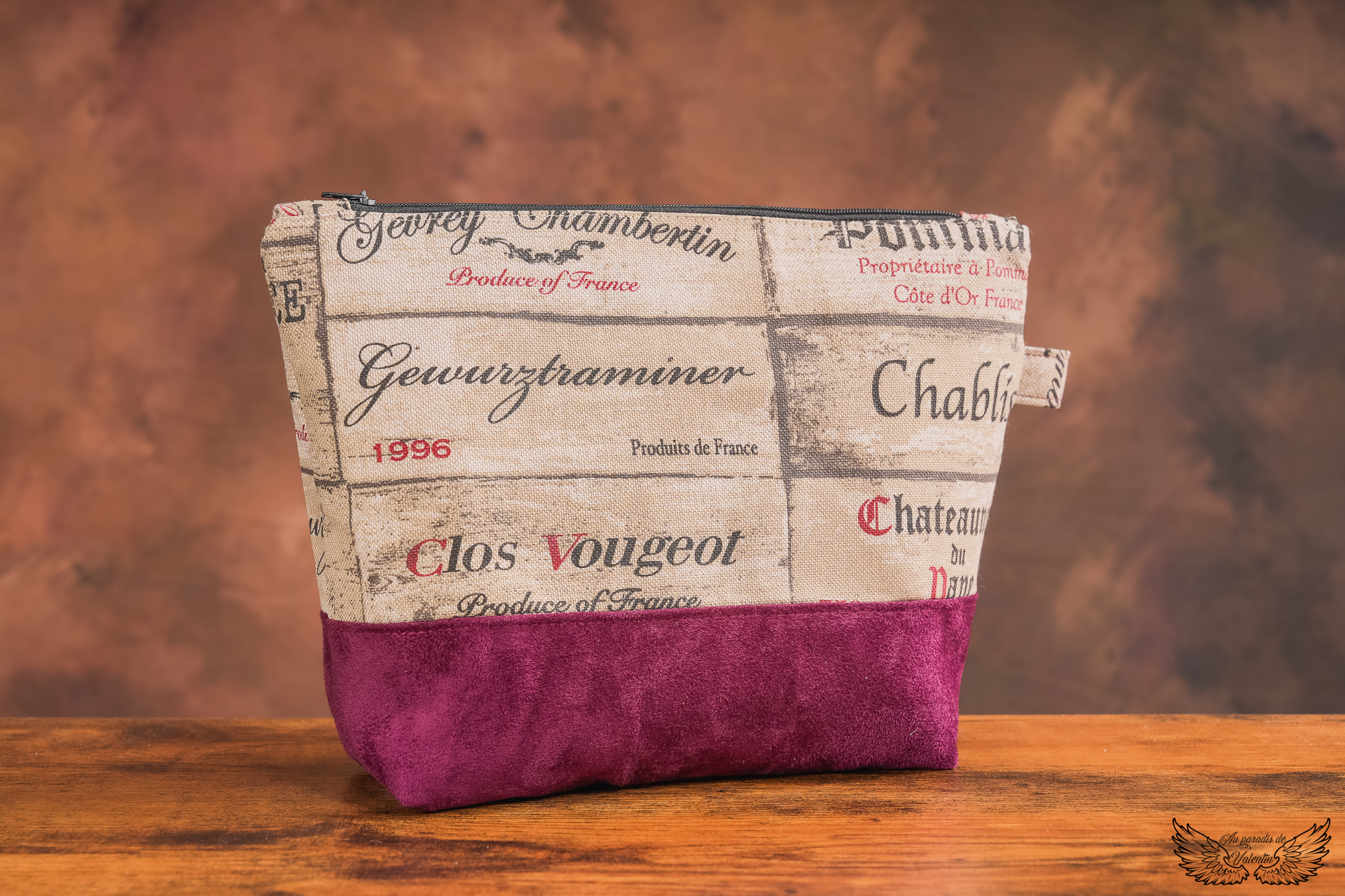 Trousse modèle standard motif "vins"