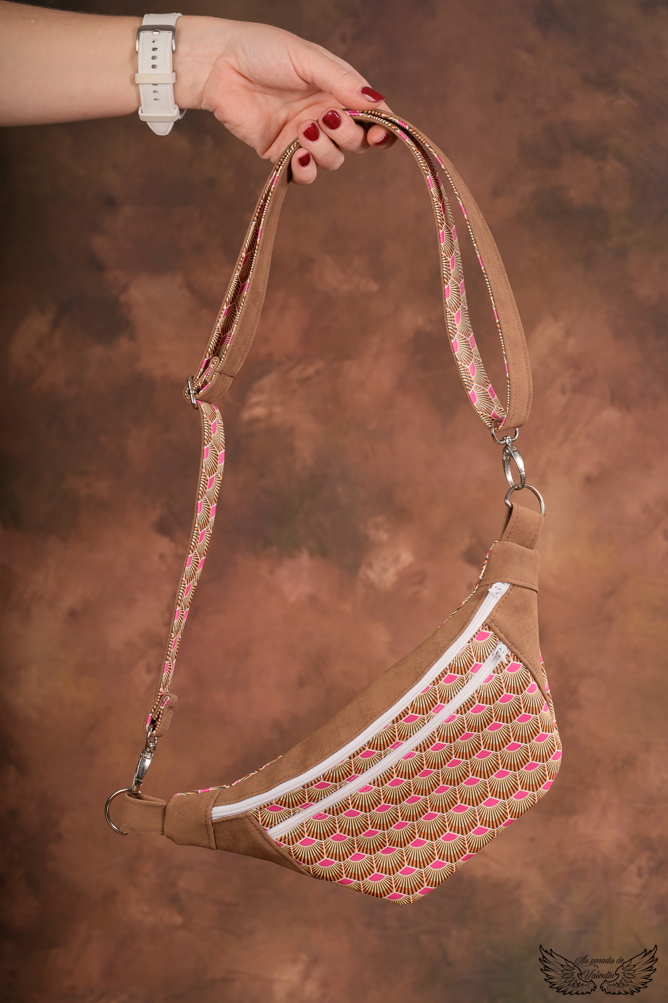 Sac banane motif "éventails rose"