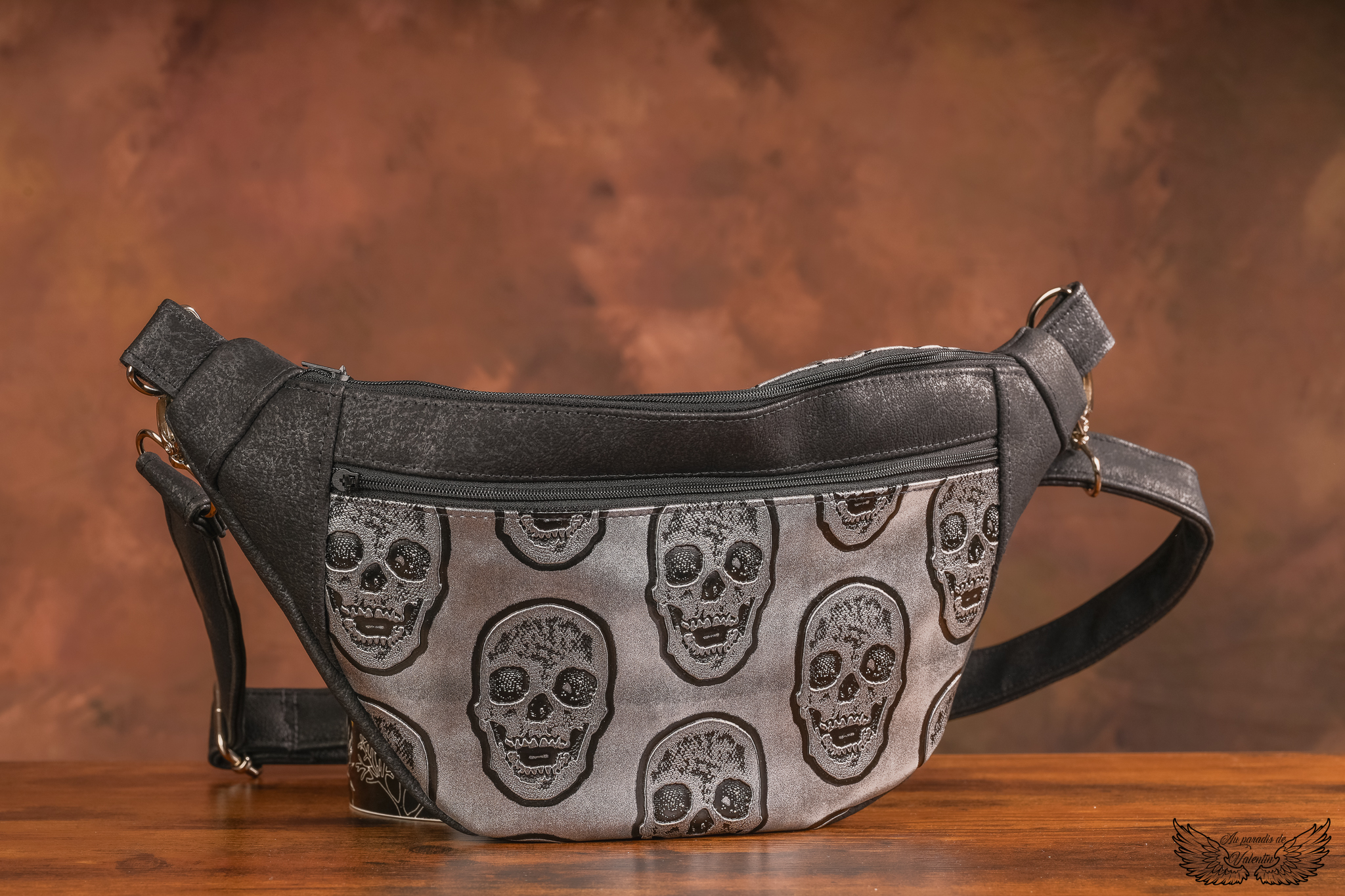 Sac banane mixte motif "têtes de mort"