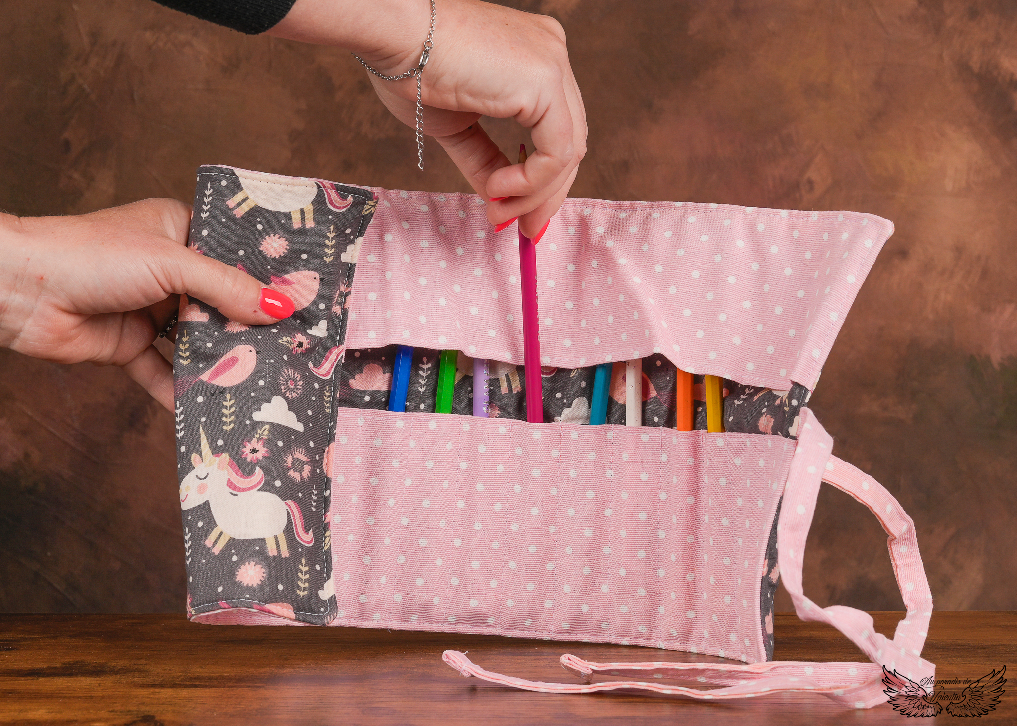 Trousse à rouler "licornes"