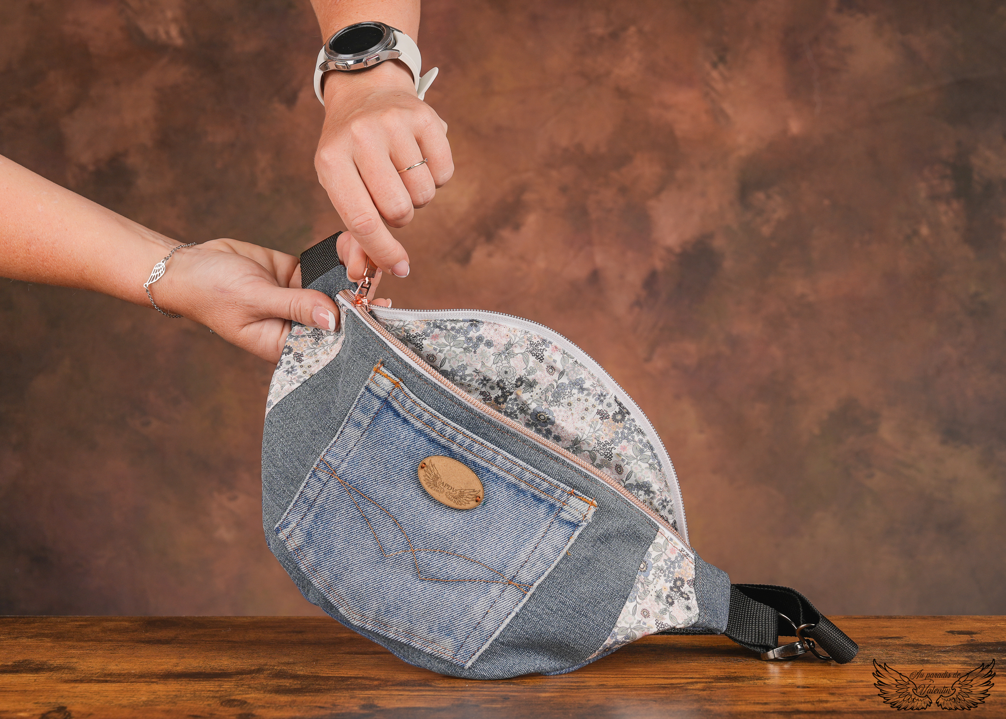 Sac banane jean/liberty fleurs bleues