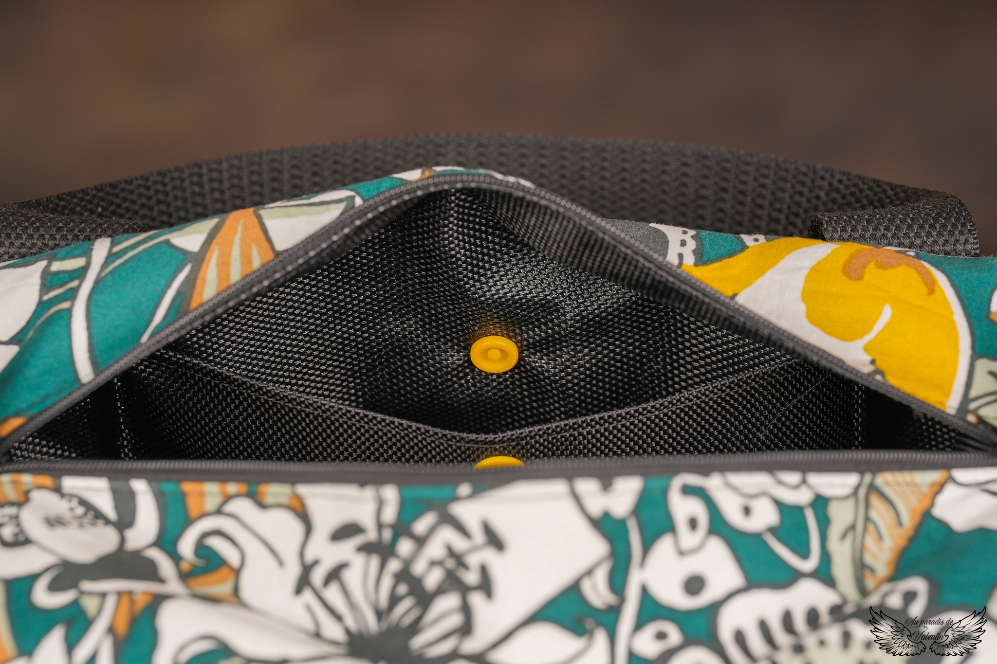 Trousse de toilette fleurs vertes et jaunes