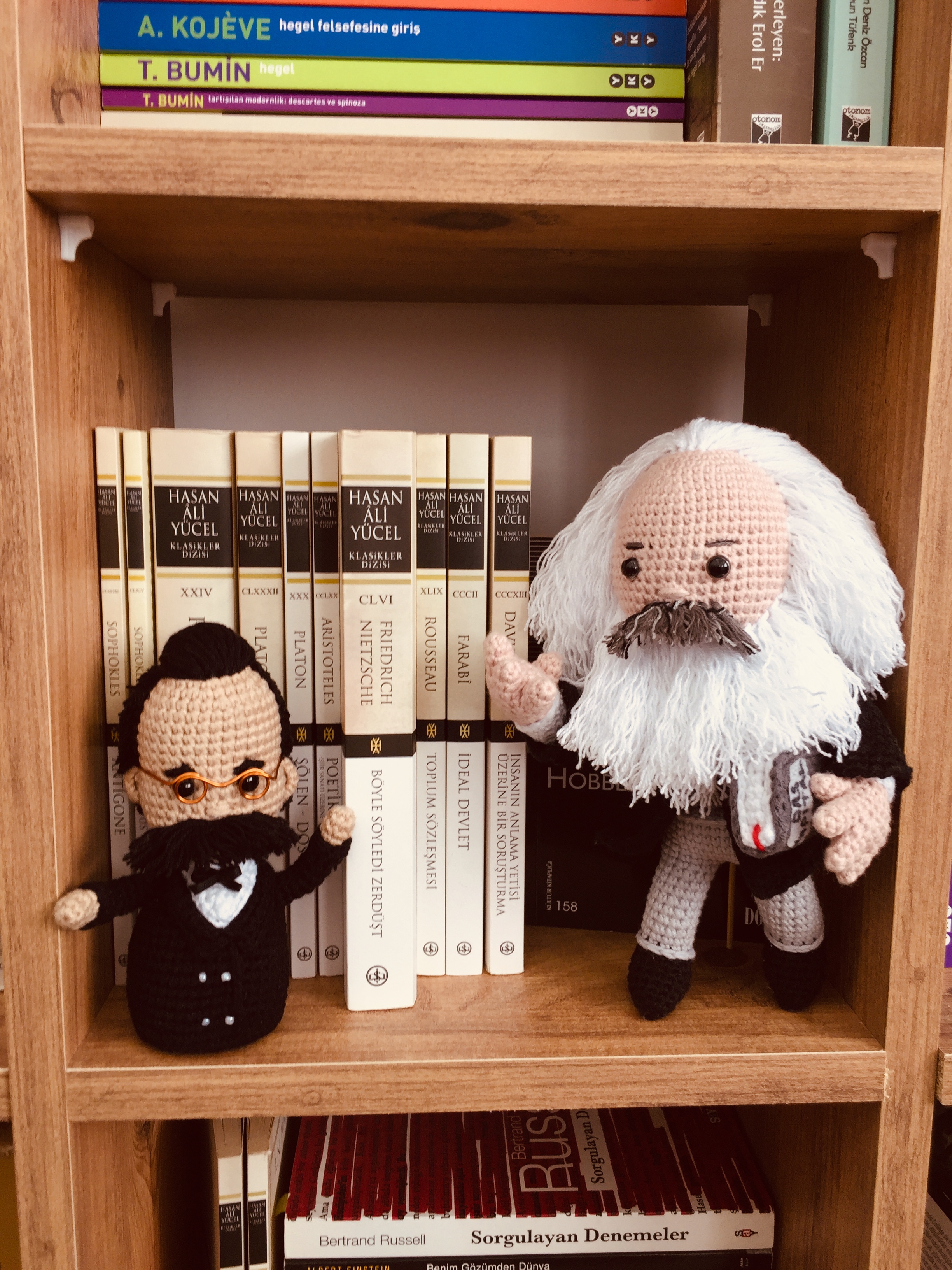 Nietzsche Örgü Büst