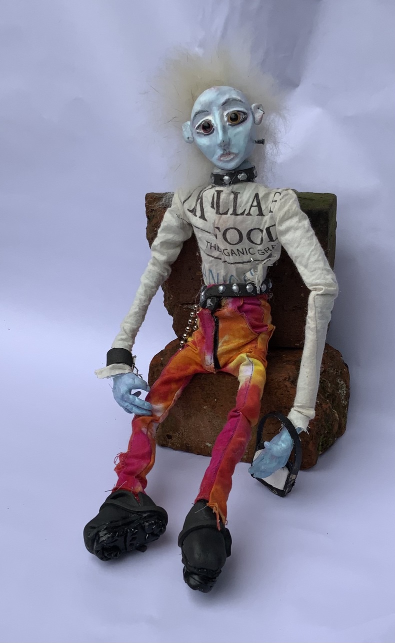 Ralphie standing 38cm