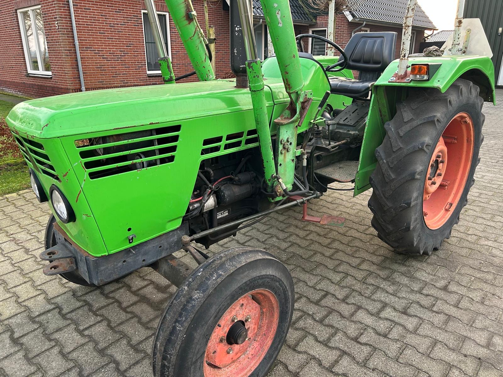 Deutz D4506 met voorlader