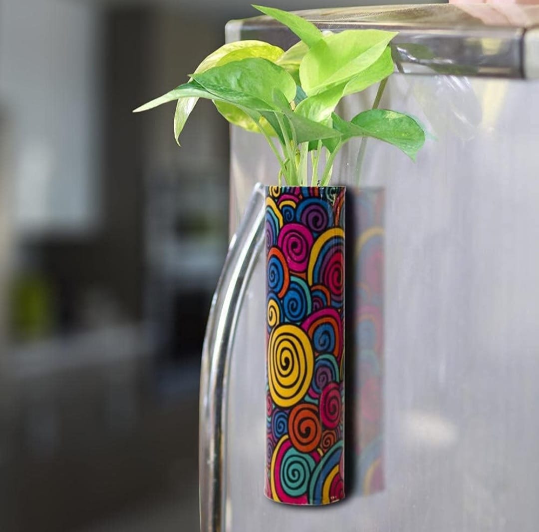 Magnetic planter