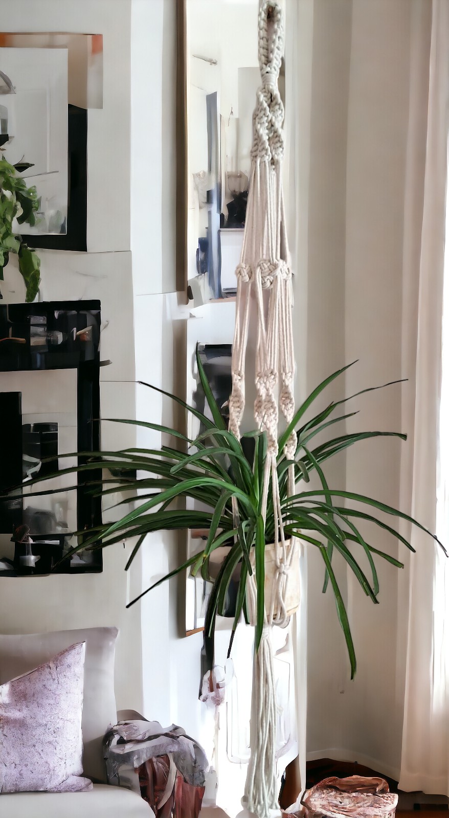 Macrame plant hanger