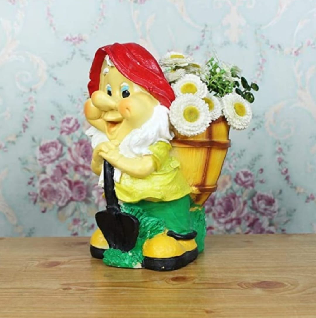 Gnome with basket