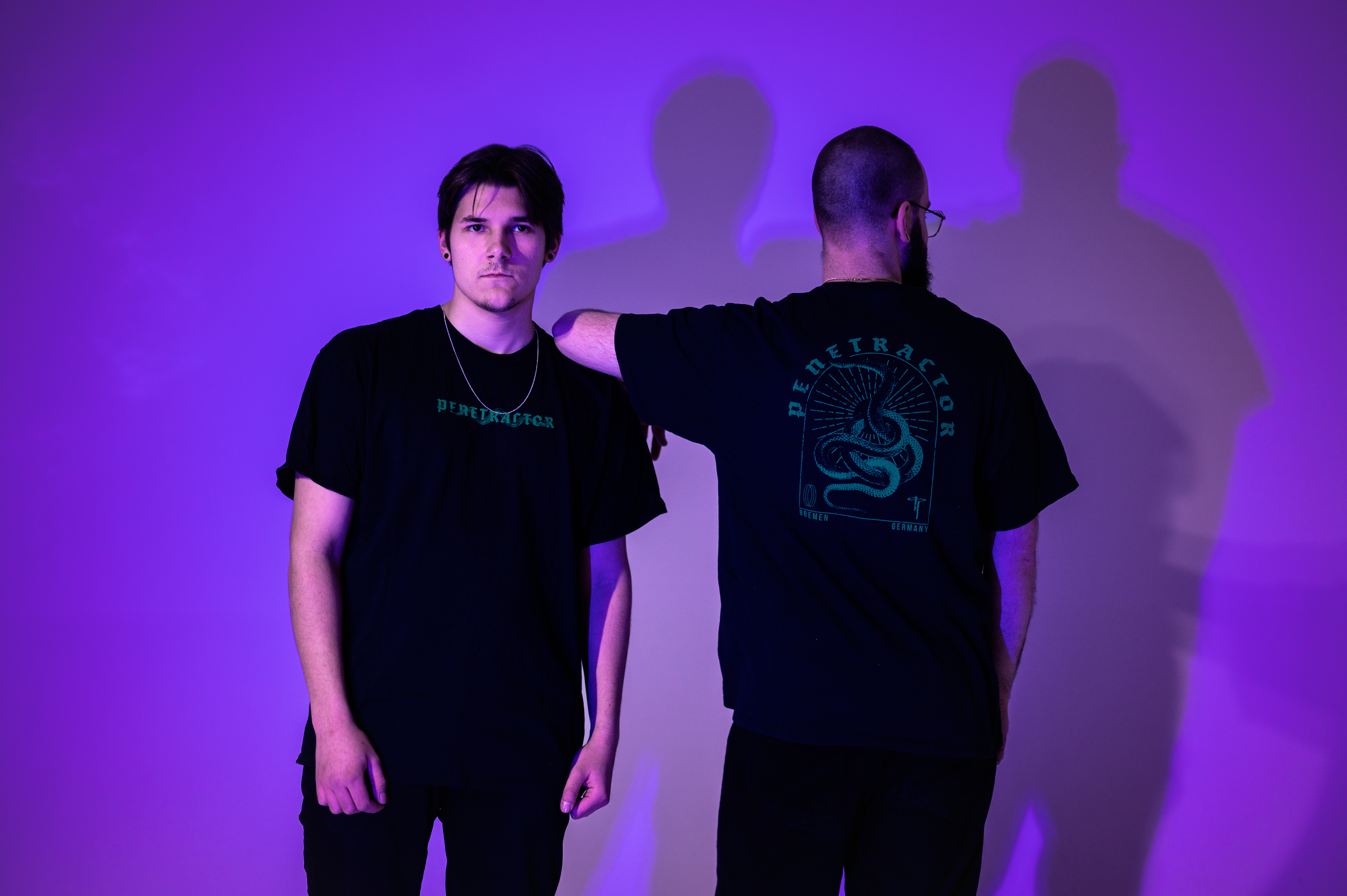 PENETRACTOR - SNAKE TEE