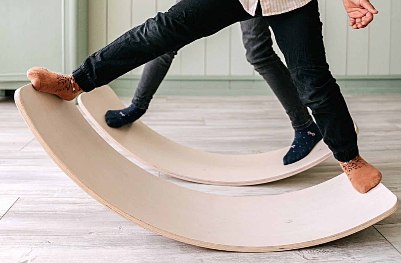 Wooden Balance Board | لوح التوازن الخشبي