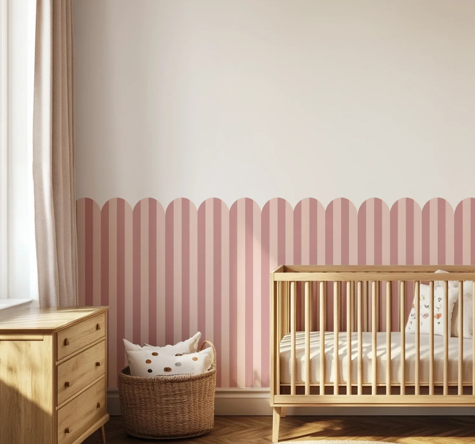 Scalloped Striped Wall decal | ملصق جداري بحواف متموجة