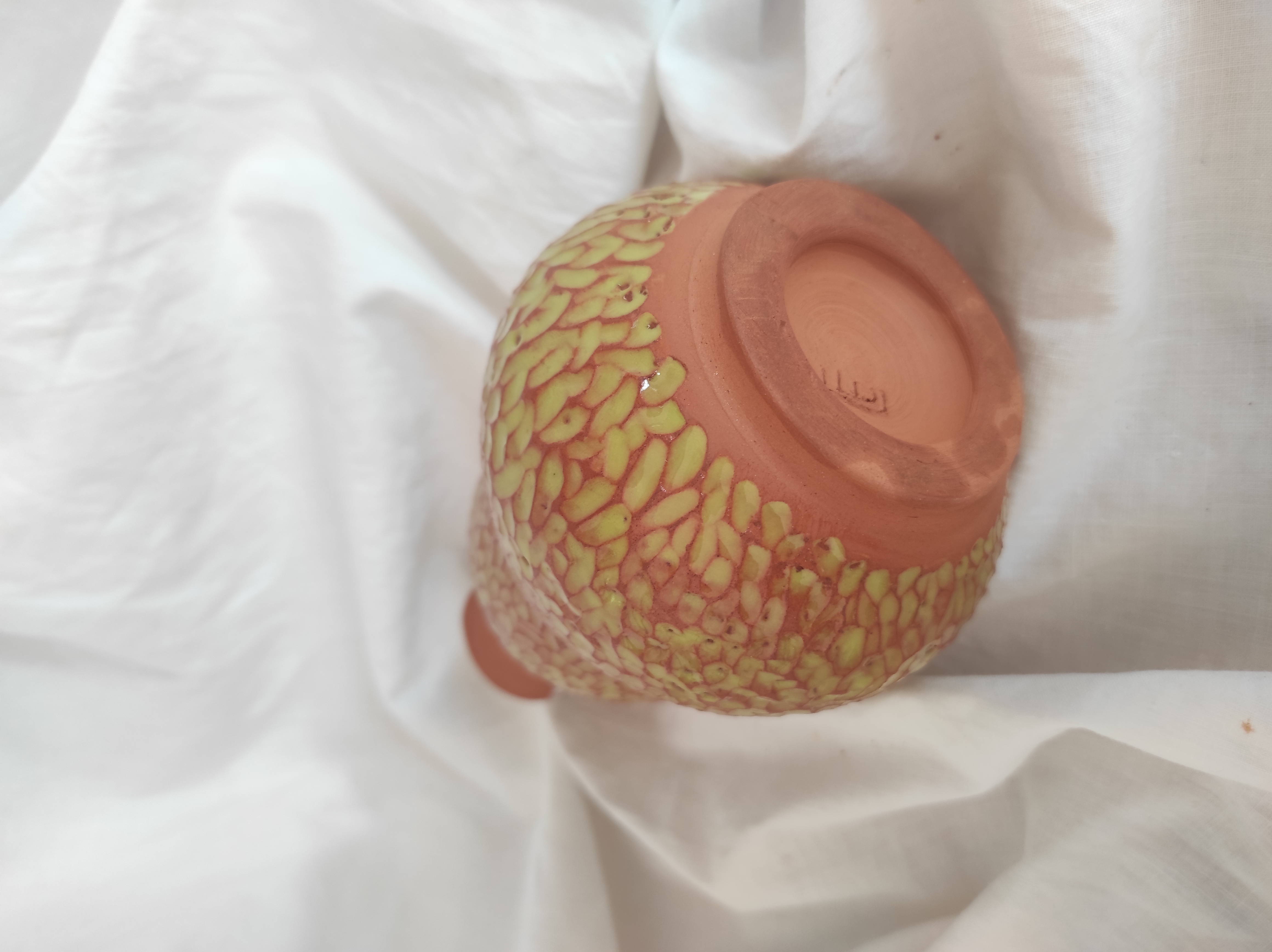 Vase vert texturé