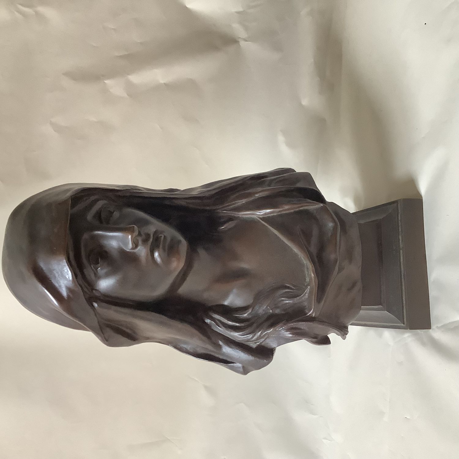 Vierge en bronze à patine médaille Eugène Marioton (1857-1933).