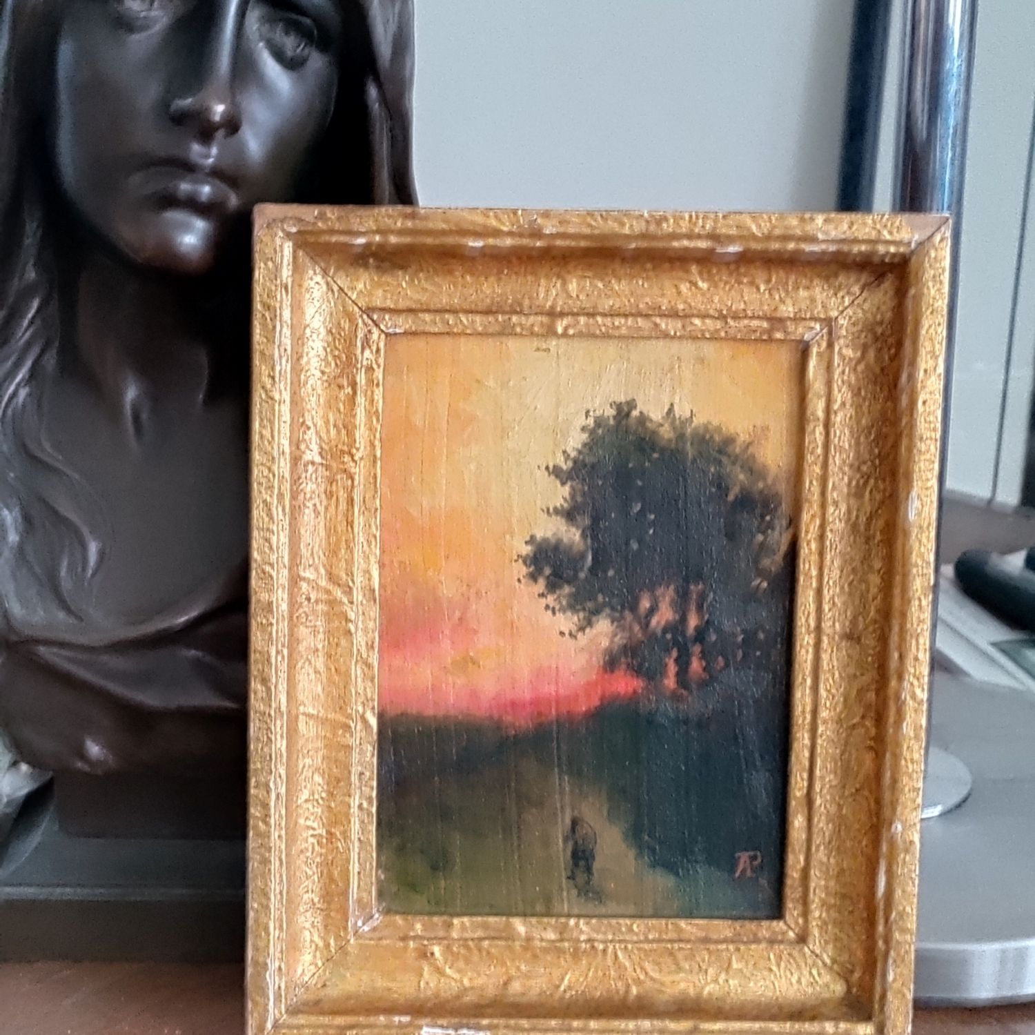 Petit format monogrammé AP.  Huile sur panneau. 14 x 10 cm.