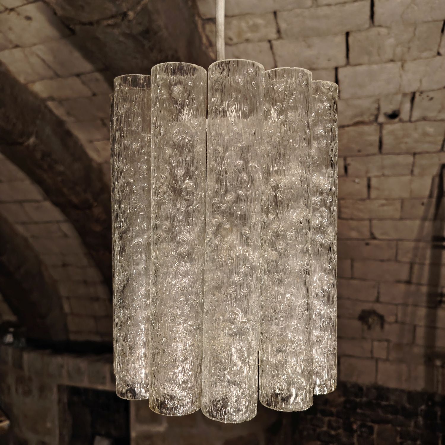 Suspension en tubes de verre texturé, Doria Leuchten