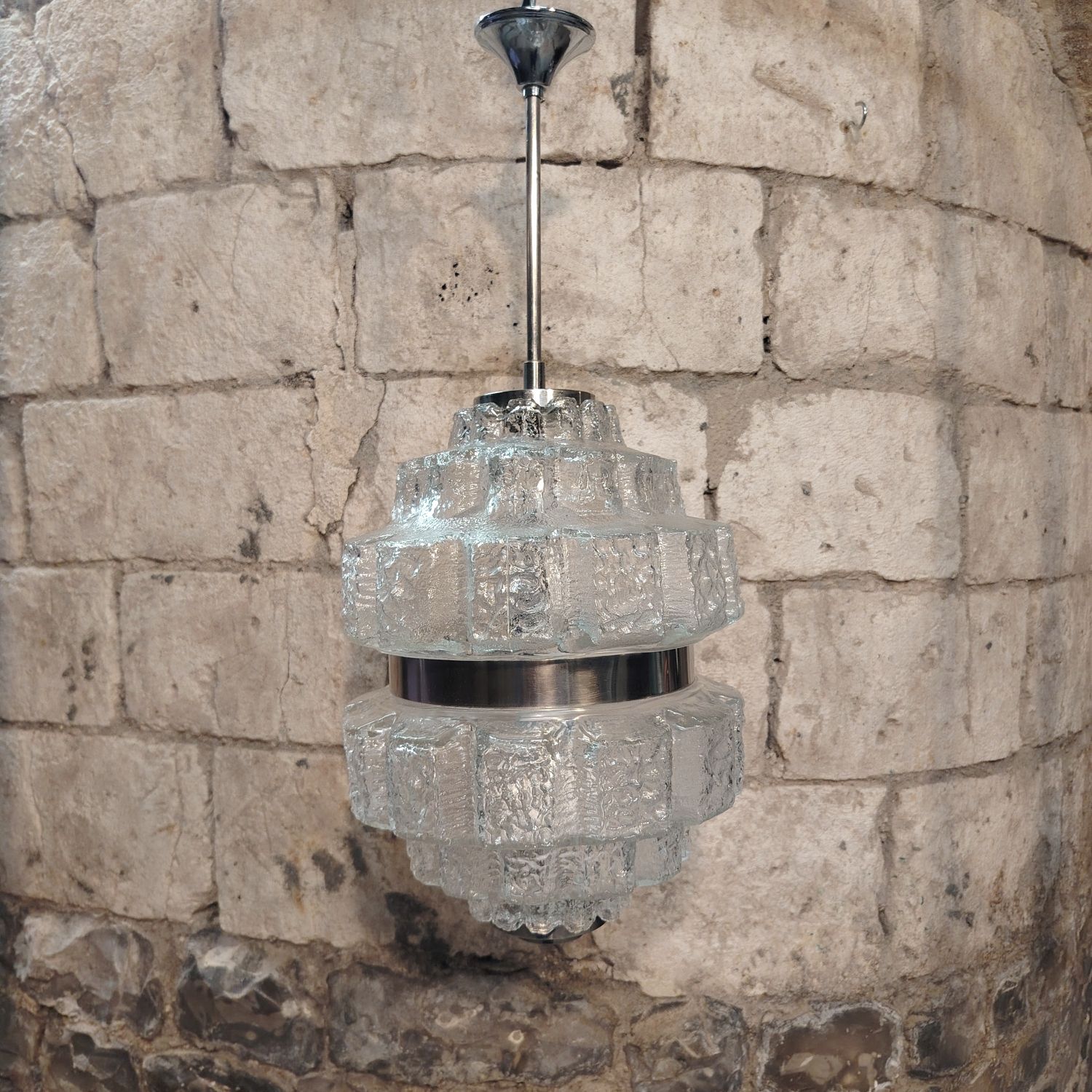Suspension en verre pressé moulé & inox – France, circa 1960–70