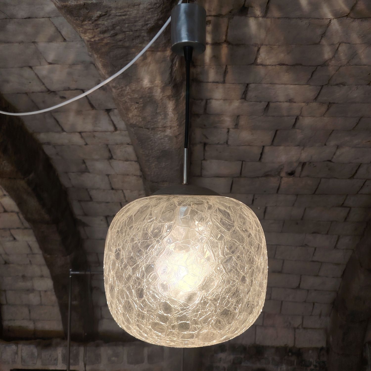 Suspension en verre craquelé — dans le goût de Carlo Scarpa pour Venini