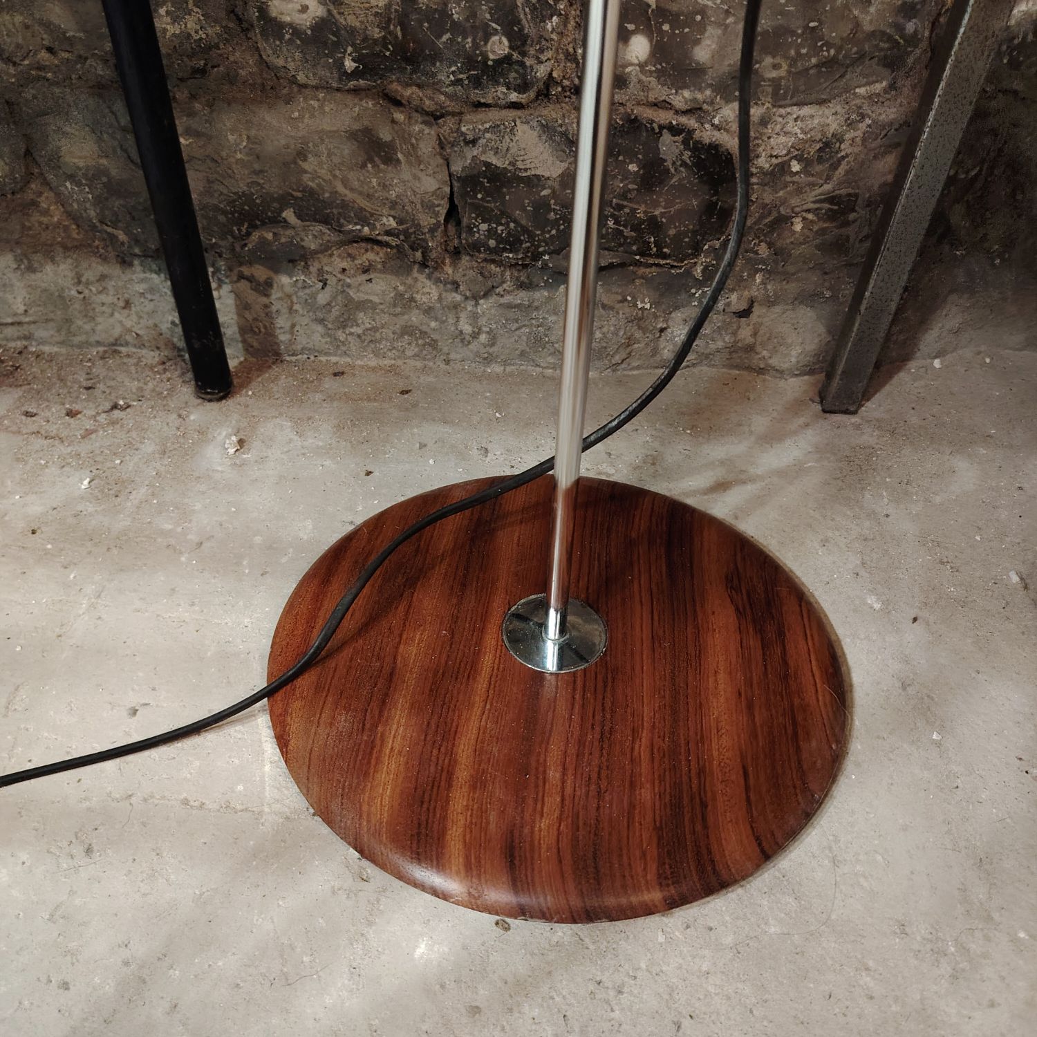 Lampadaire inox & teck. Joan Augé pour Taller Uno, modèle Kay M, années 90.Espagne. 