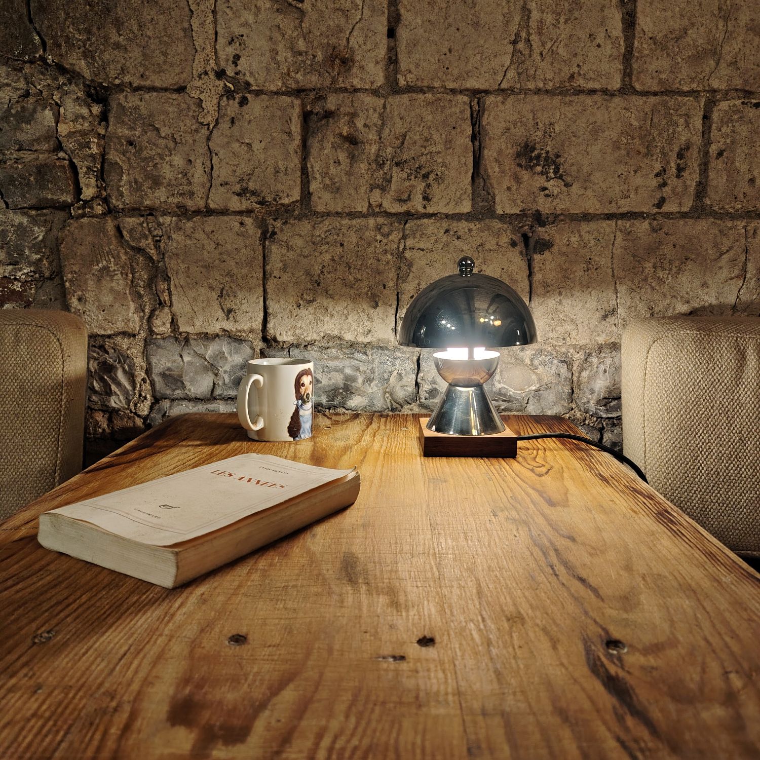 Petite lampe champignon chrome et teck Dans le goût de Jacques Adnet & Gilbert Desny