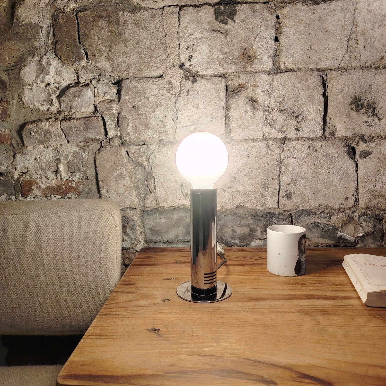 Targetti Sankey : une ampoule dans un poème chromé