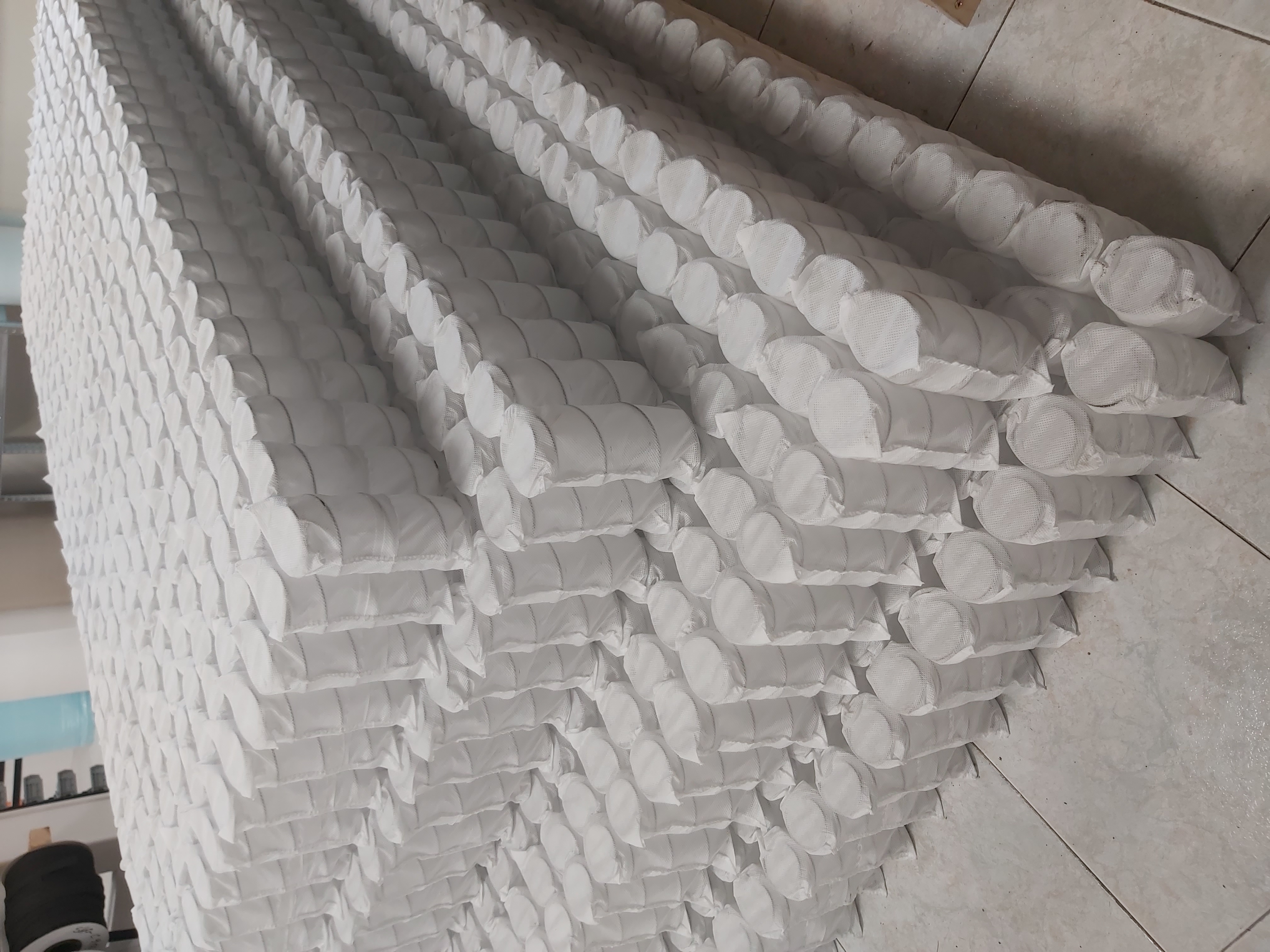 Pocket spyruoklės čiužiniams 